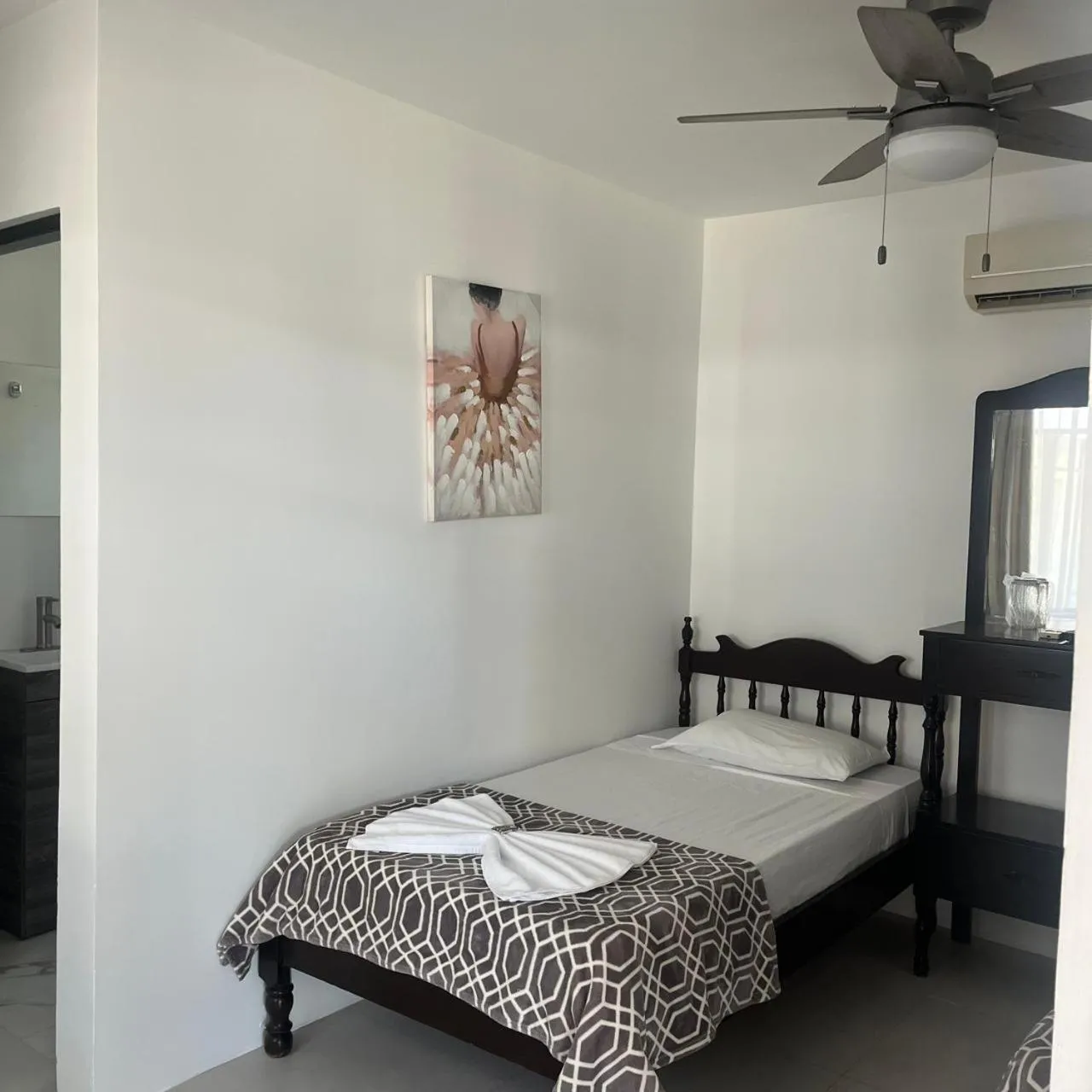 Bed in Hotel Naralit