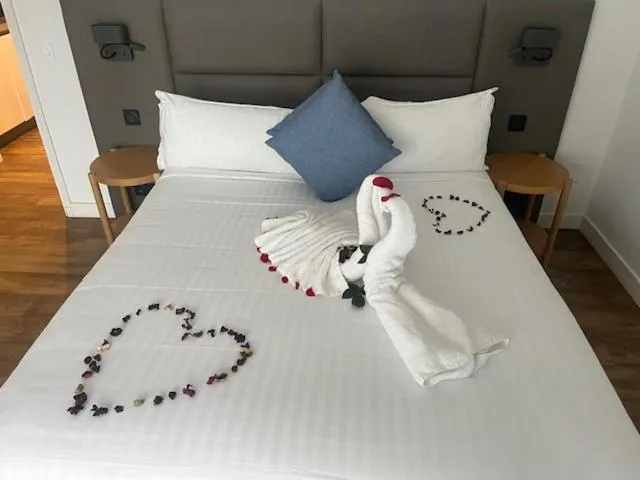 Bed in Résidence Carlton - Rénovée avec Piscine