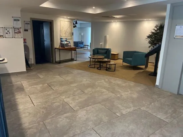 Lobby or reception in Résidence Carlton - Rénovée avec Piscine