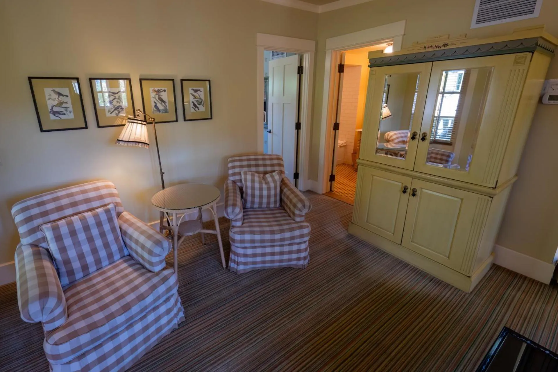 Living room in Tallman Hotel