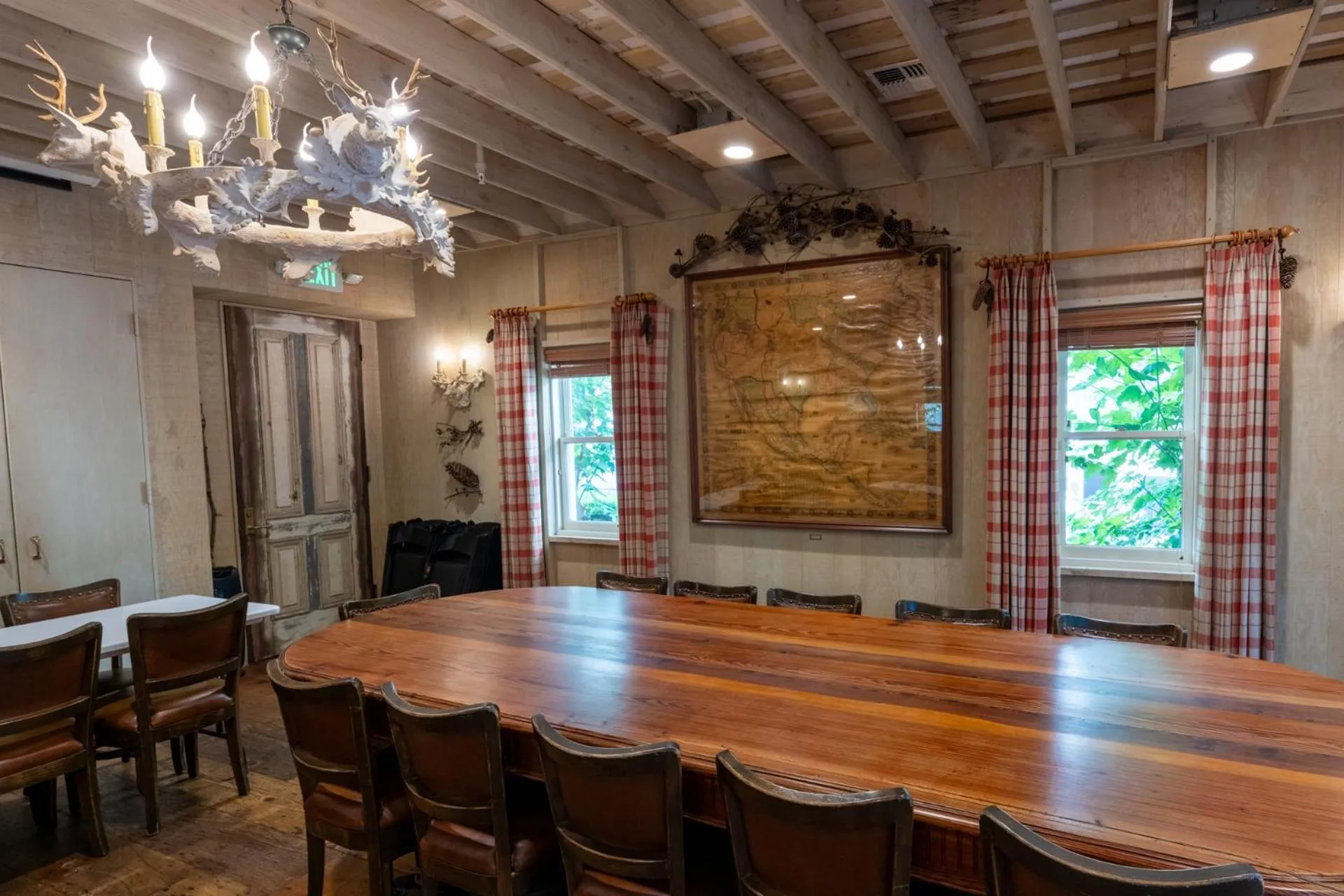 Meeting/conference room in Tallman Hotel