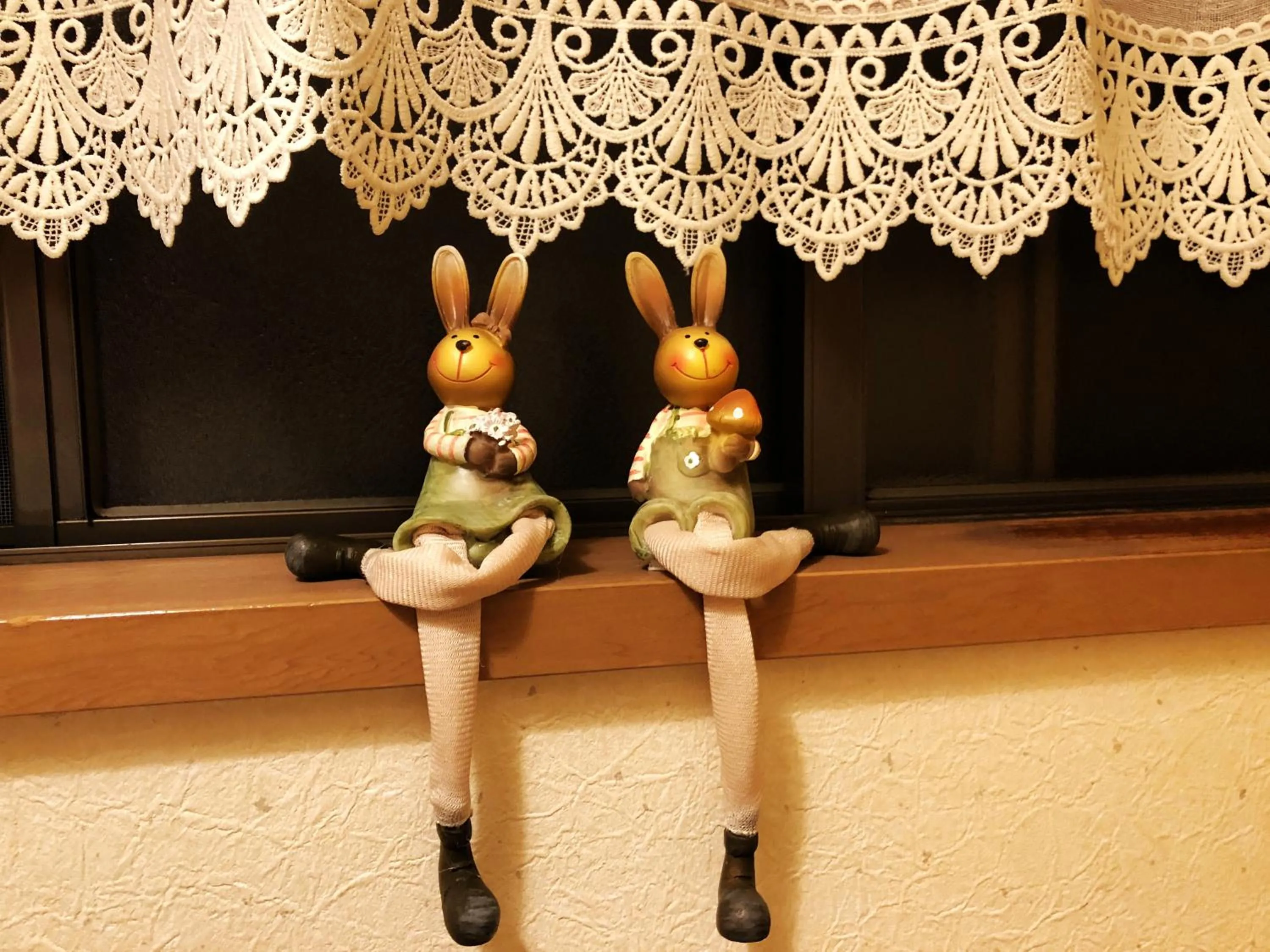 Decorative detail in A Leaf Inn