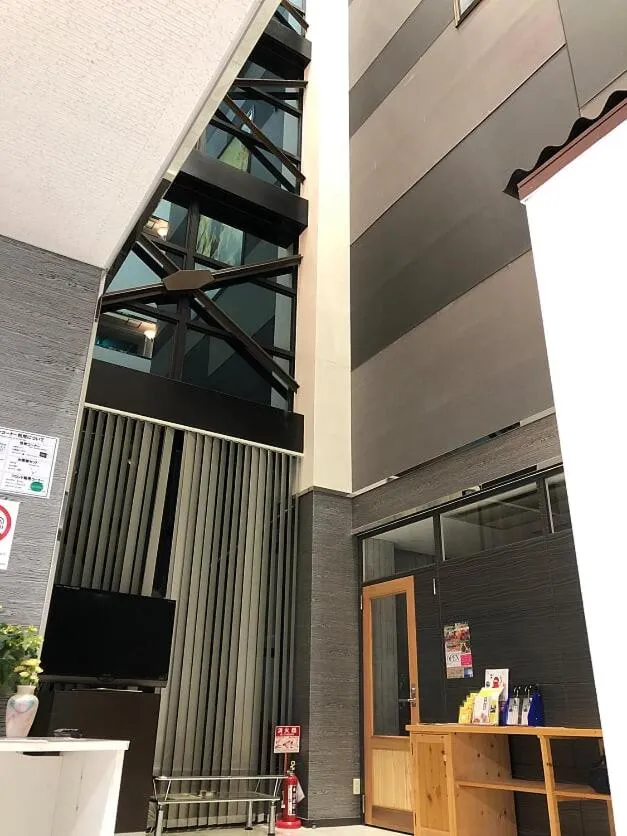 Facade/entrance in HendaKara Hotel