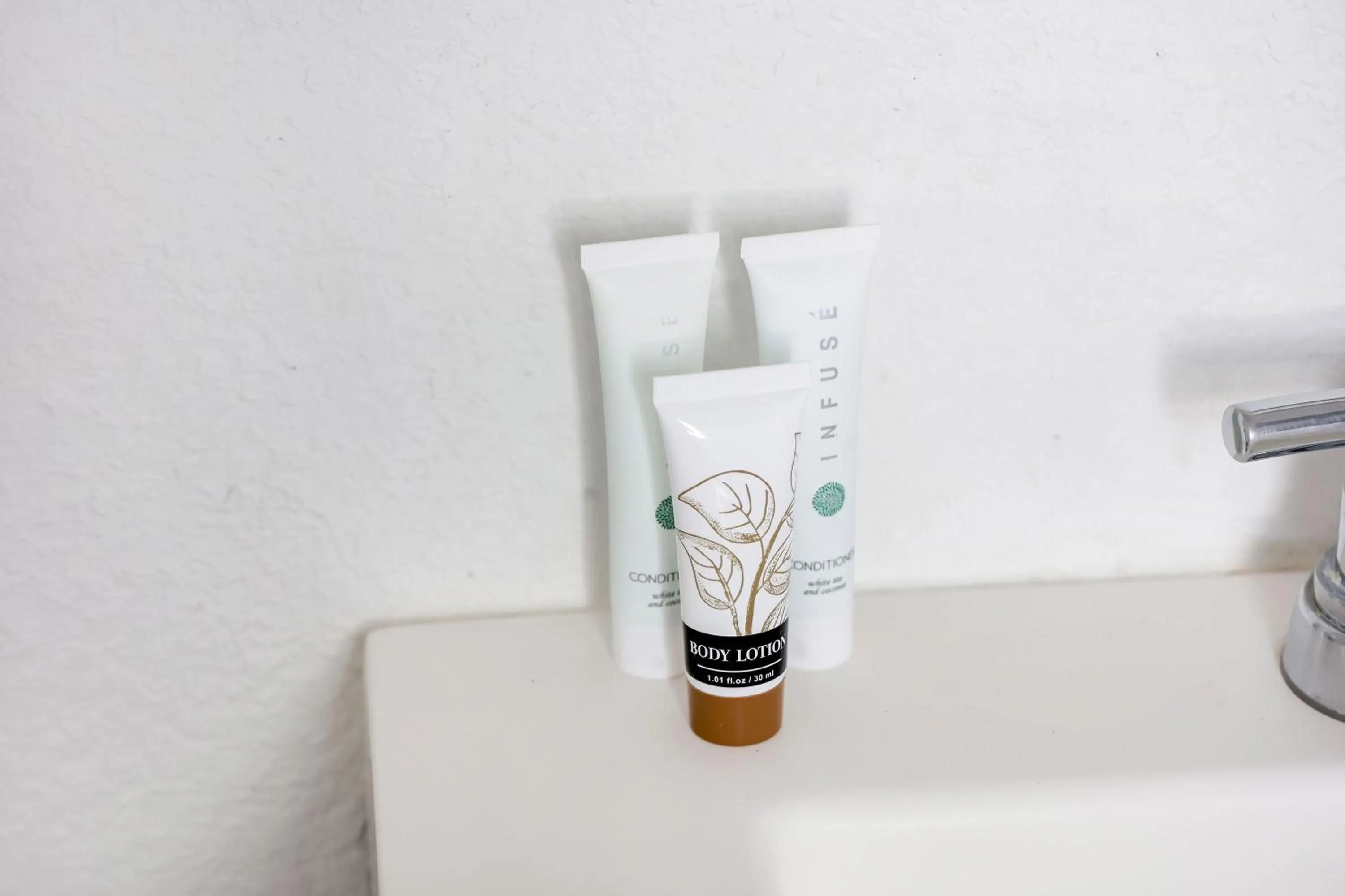 Bathroom in Treehouse Studio Hotel