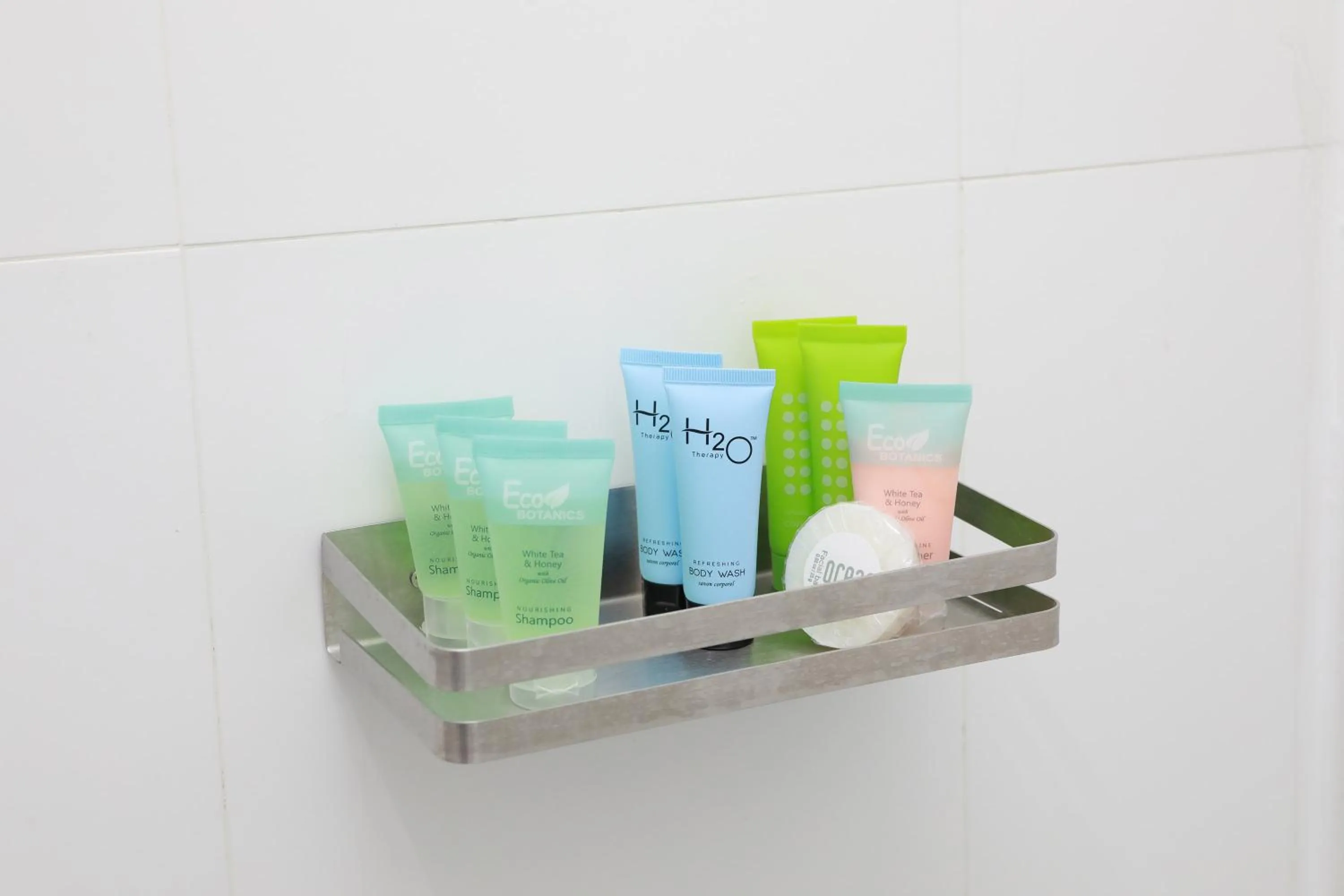 Bathroom in Treehouse Studio Hotel