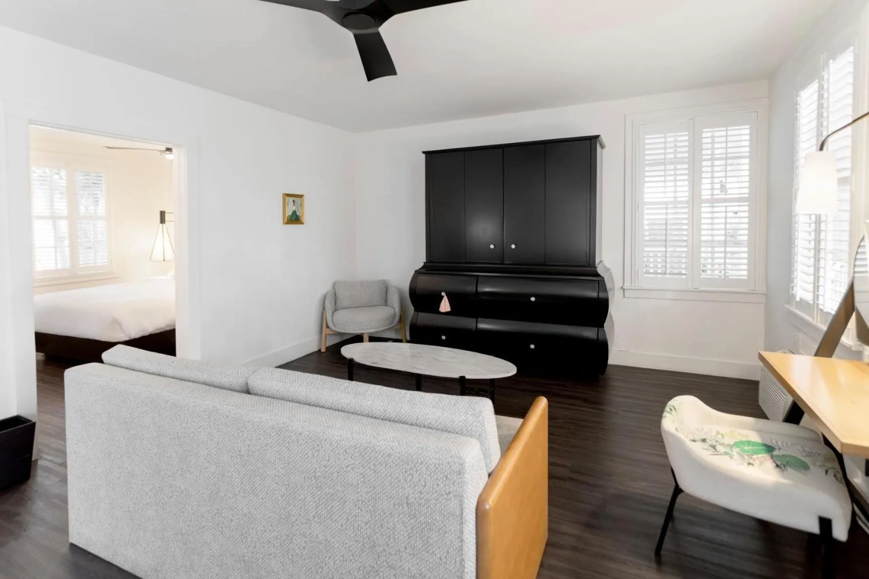 Living room in Lighthouse Hotel - Key West Historic Inns