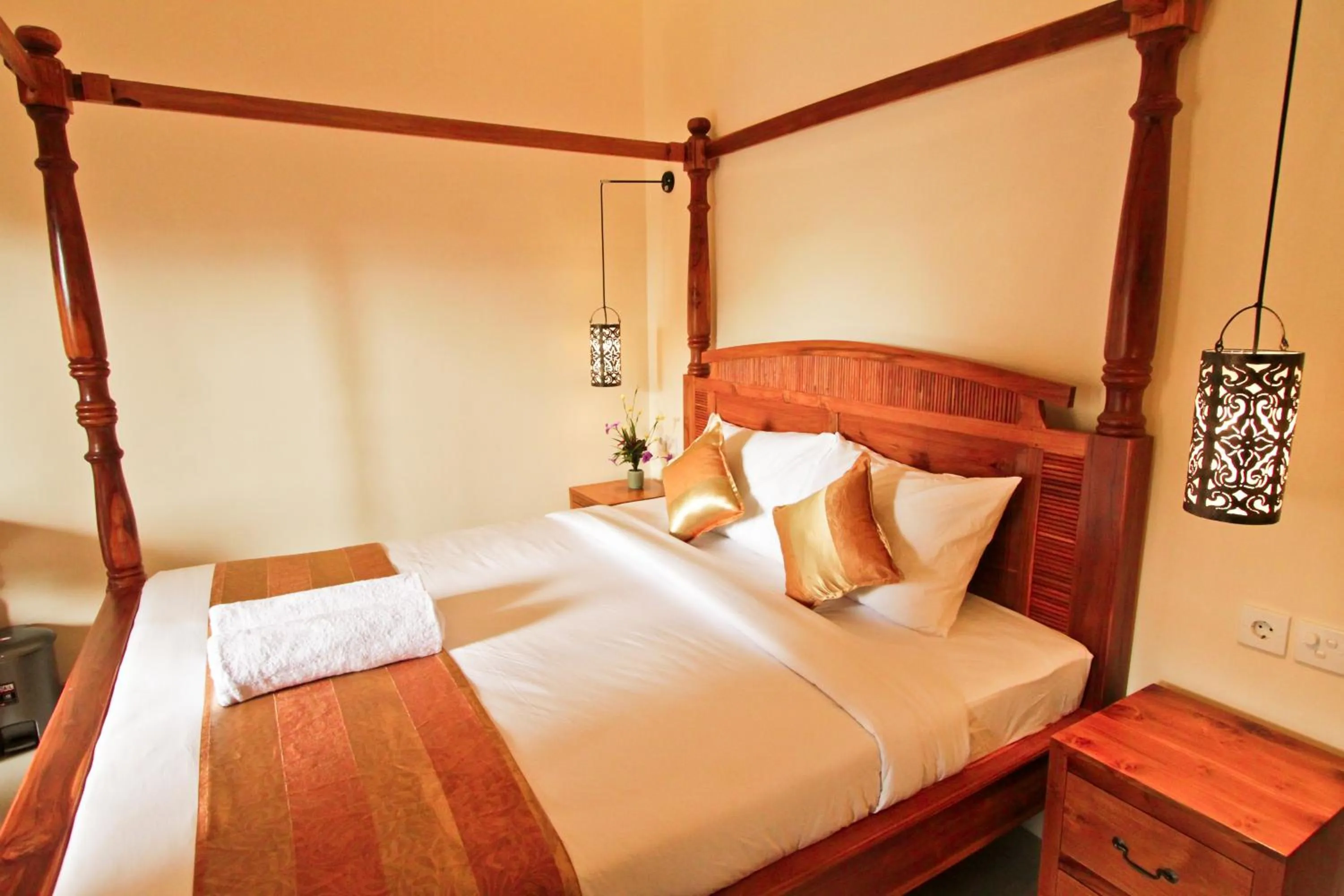 Photo of the whole room, Bed in Awan Bali House