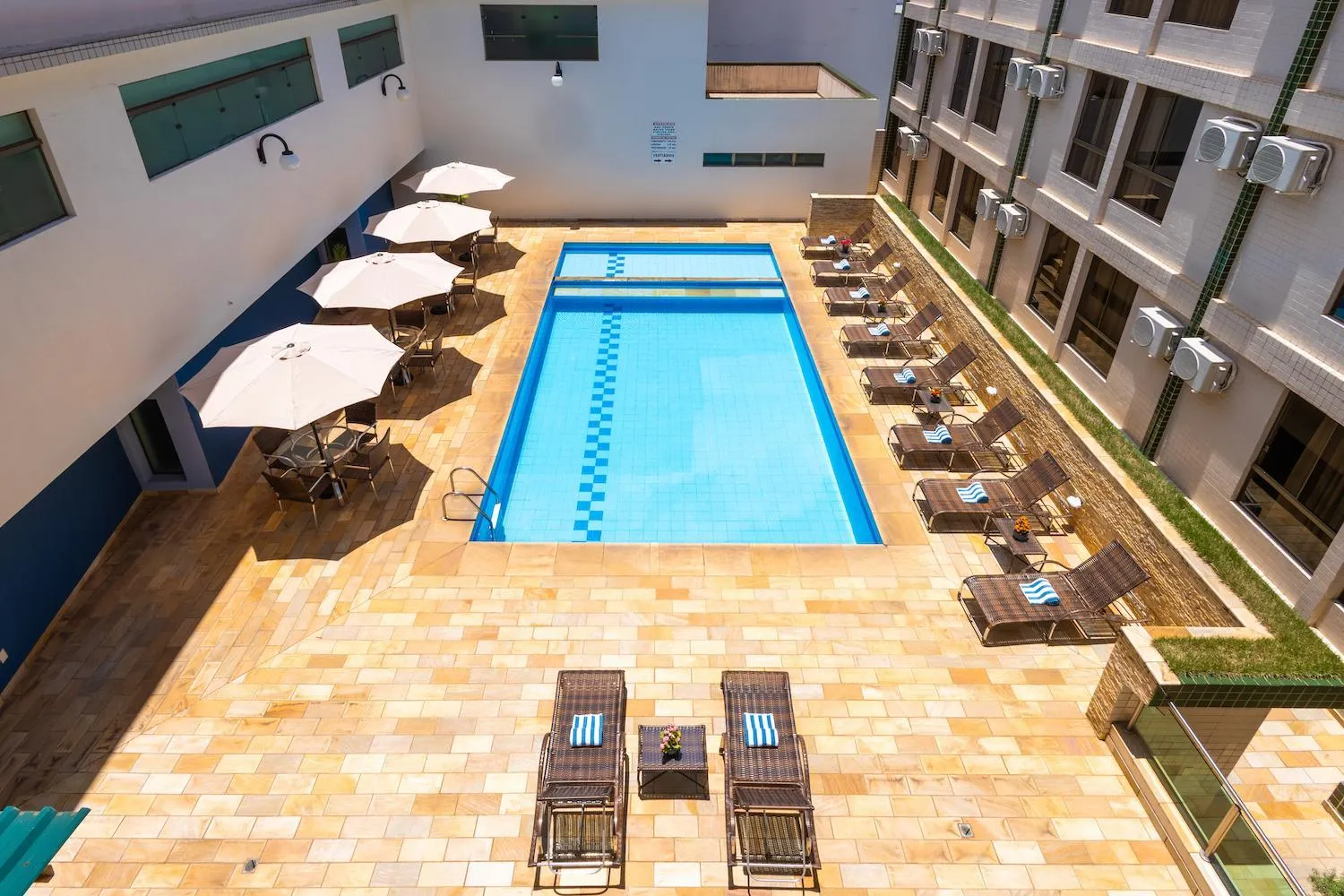 Swimming pool in Serra Negra Palace Hotel