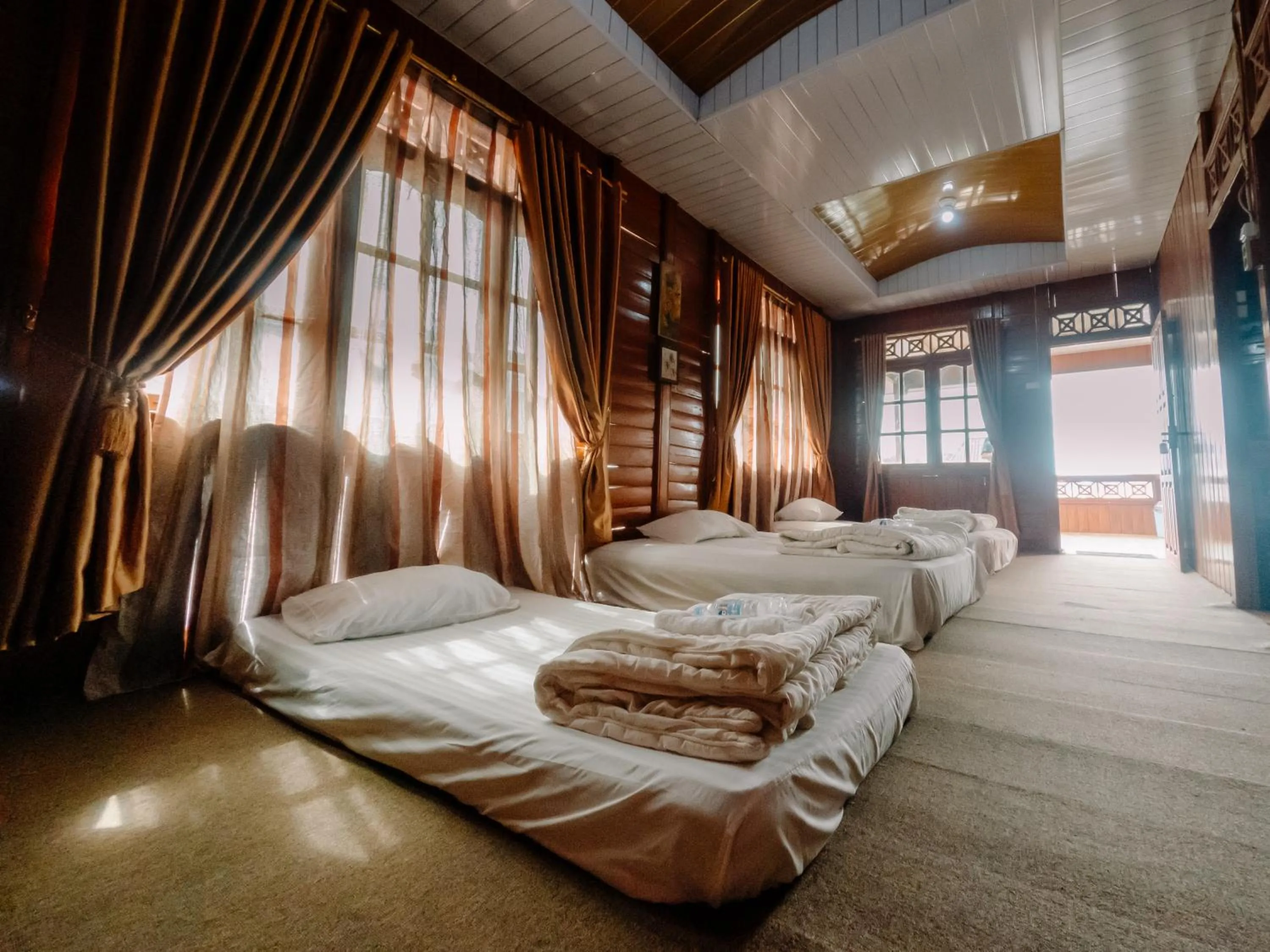 Bed in Noah Hotel Silangit