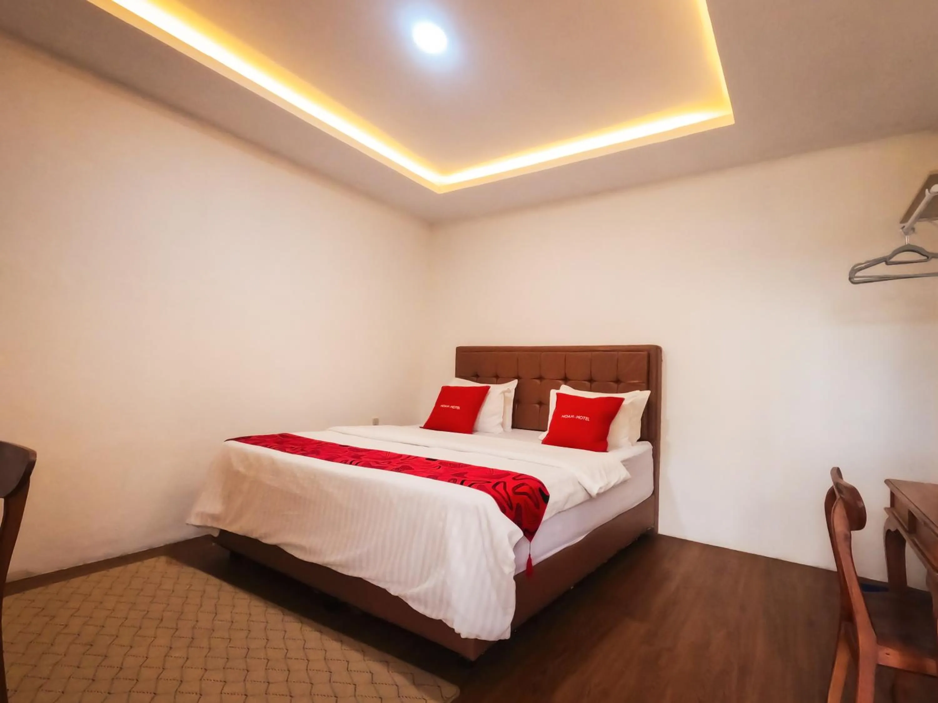 Bed in Noah Hotel Silangit