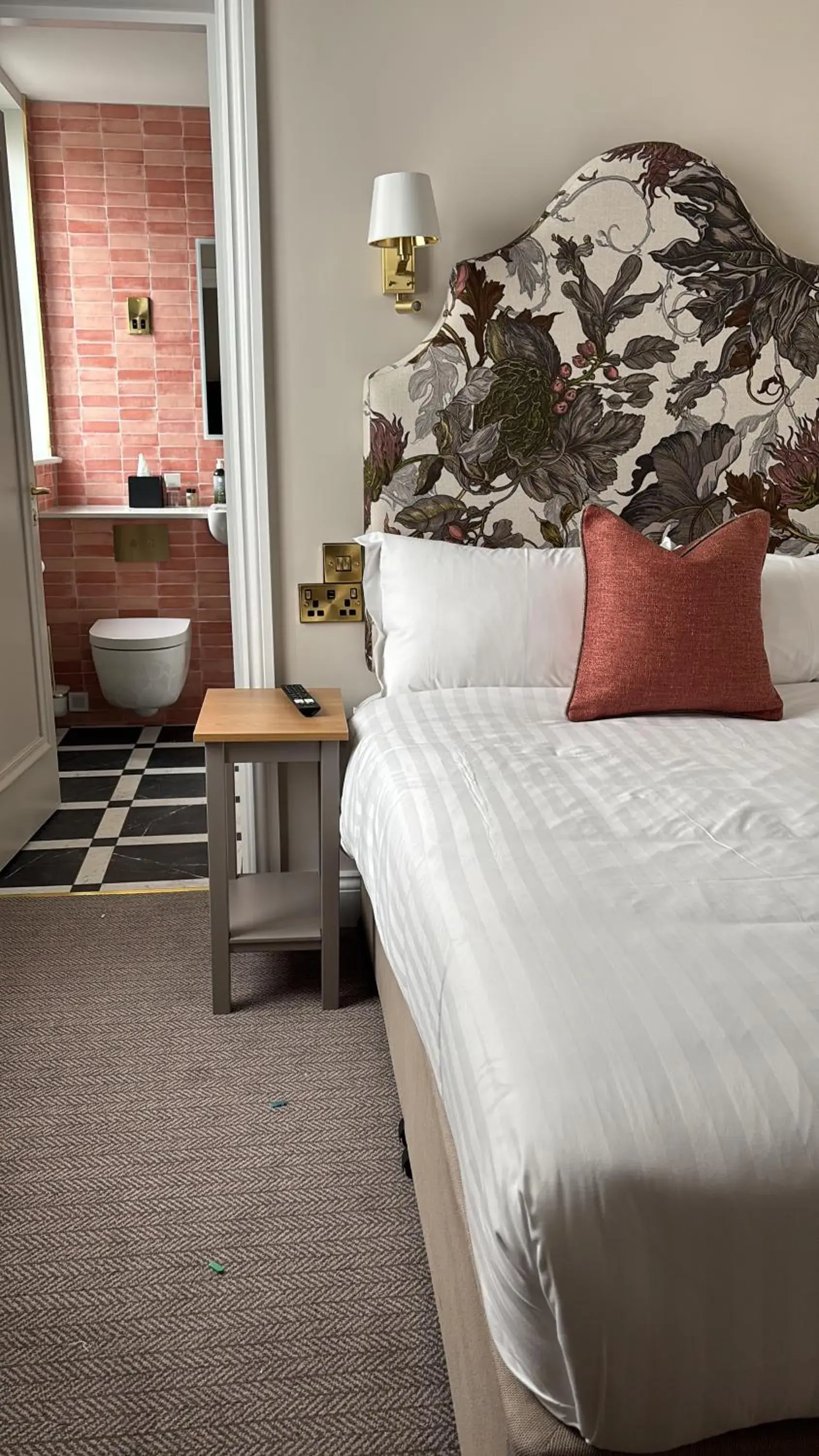 Superior Single Room - single occupancy in Club House Hotel Kilkenny Superior Single Room - single occupancy in Club House Hotel Kilkenny