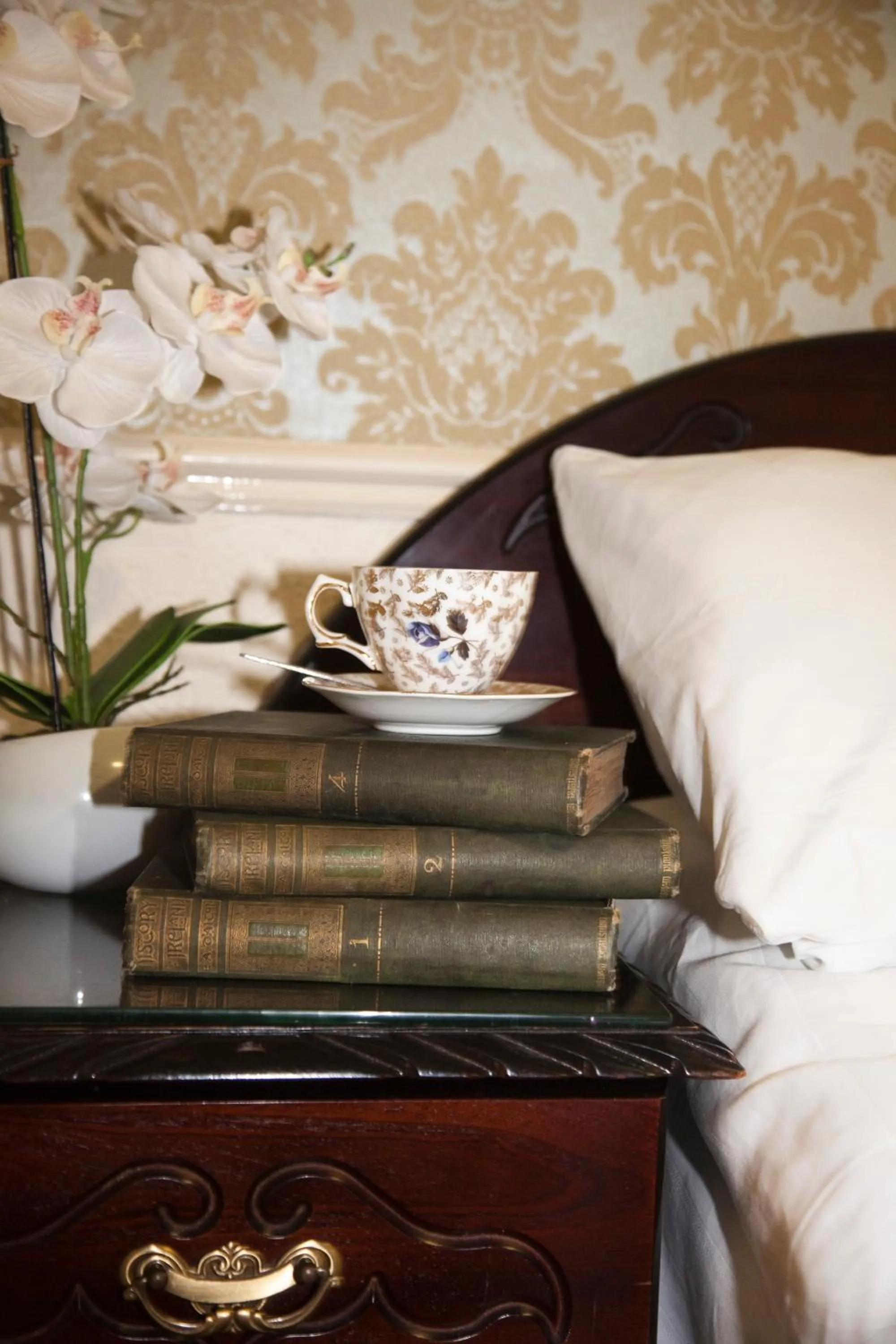 Decorative detail, Bed in Club House Hotel Kilkenny