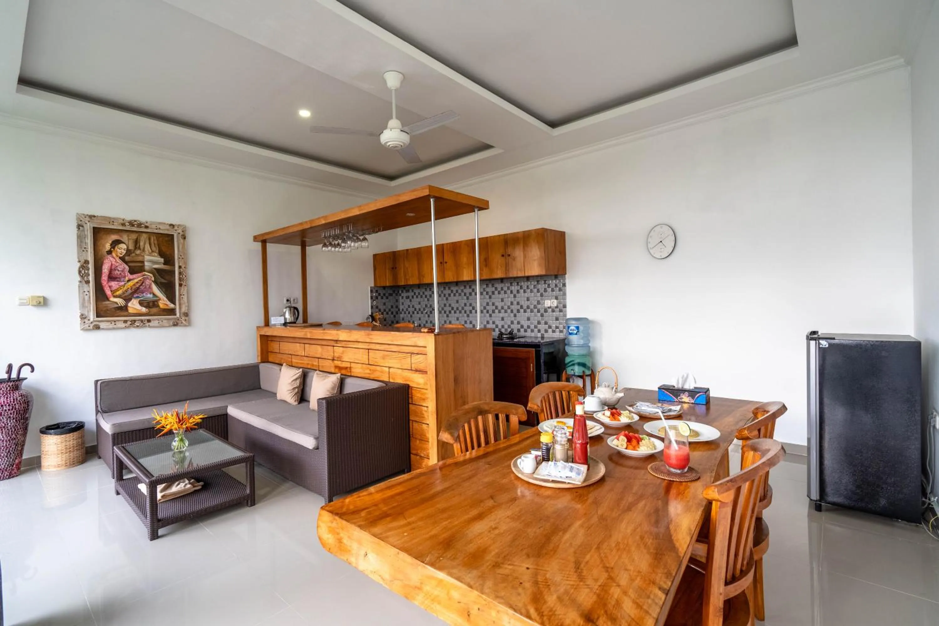 Dining area in Griya Private Villa