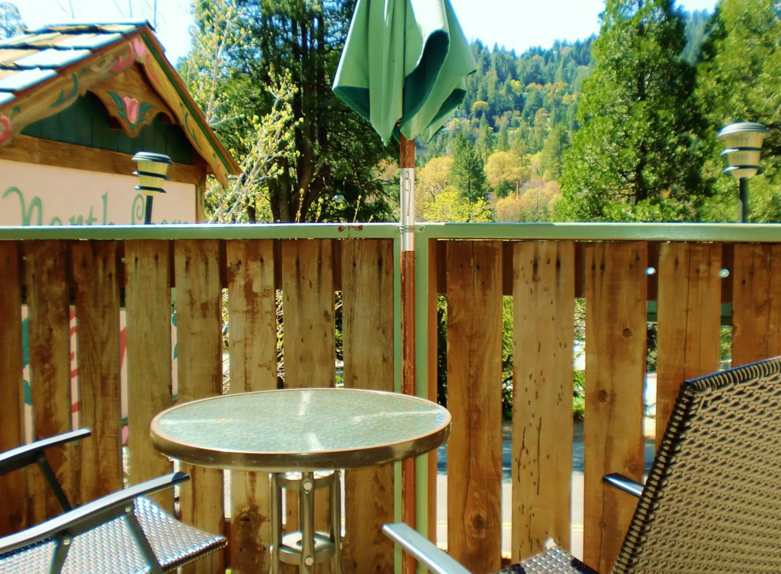 Balcony/Terrace in The North Shore Inn