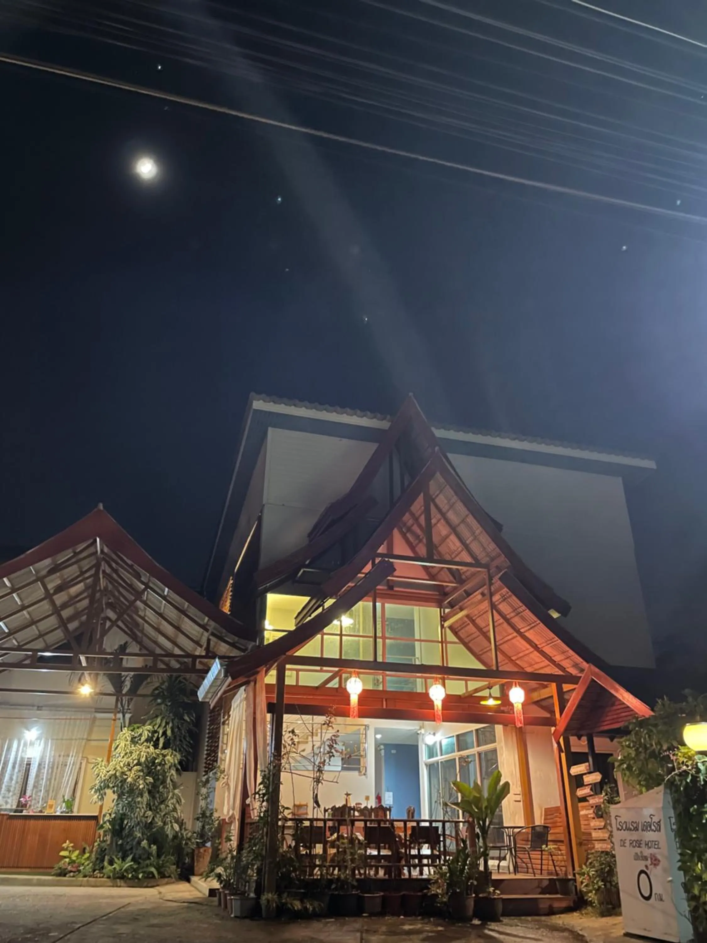 Property building in DE ROSE Hotel Chiang Mai