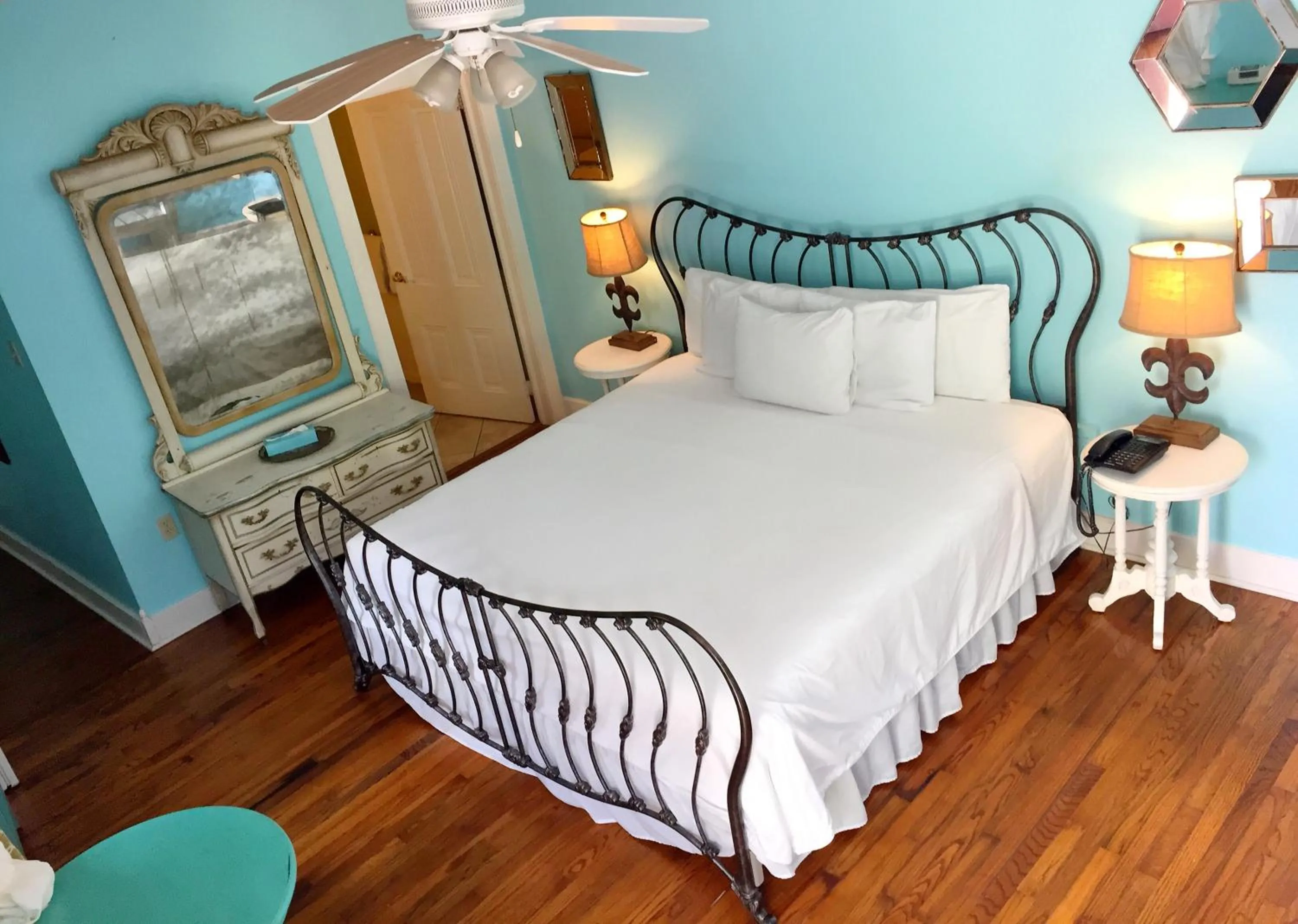 Bedroom in Creole Gardens Guesthouse and Inn