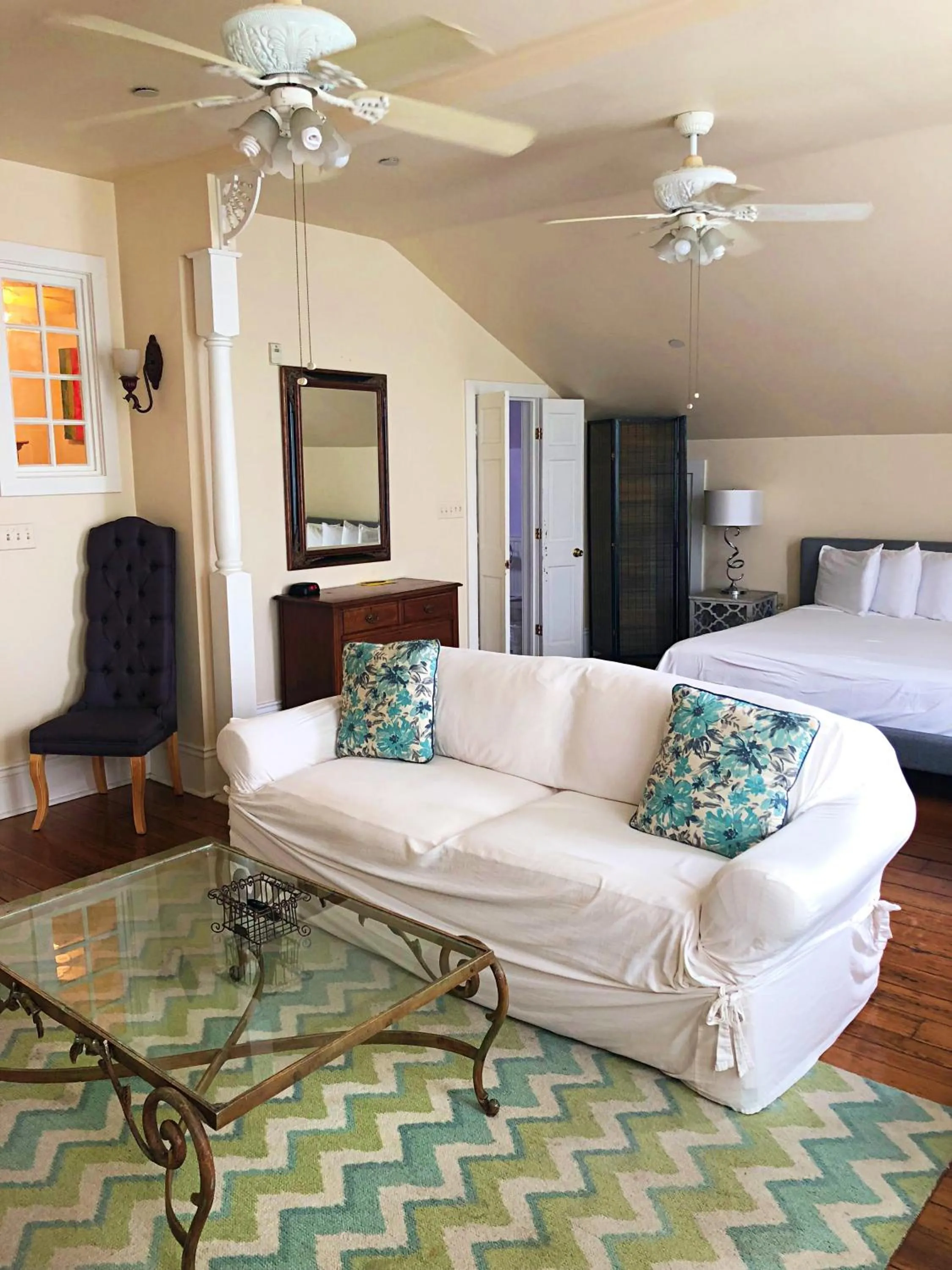 Creole Gardens Guesthouse and Inn