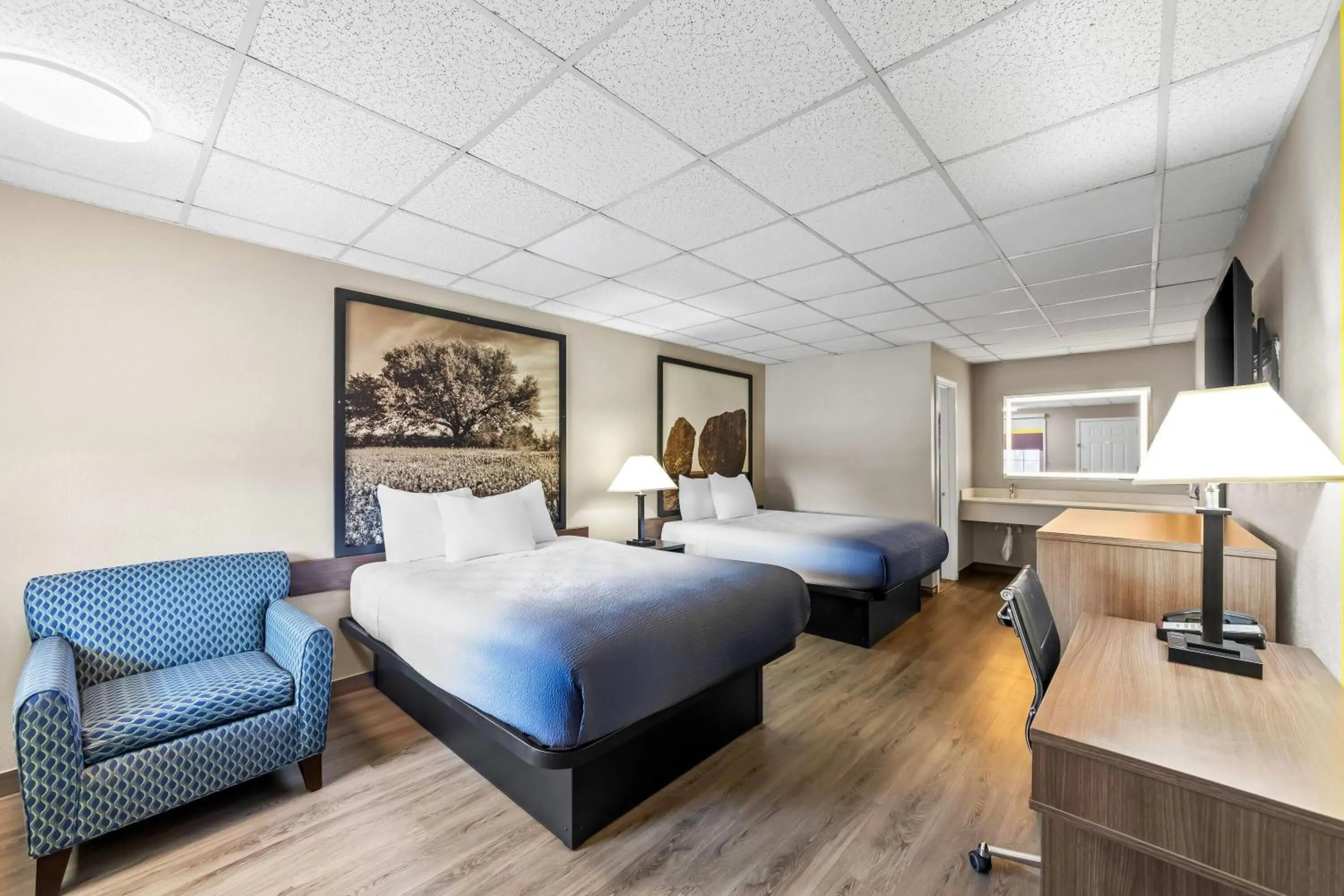 Bed in Super 8 by Wyndham Fredericksburg