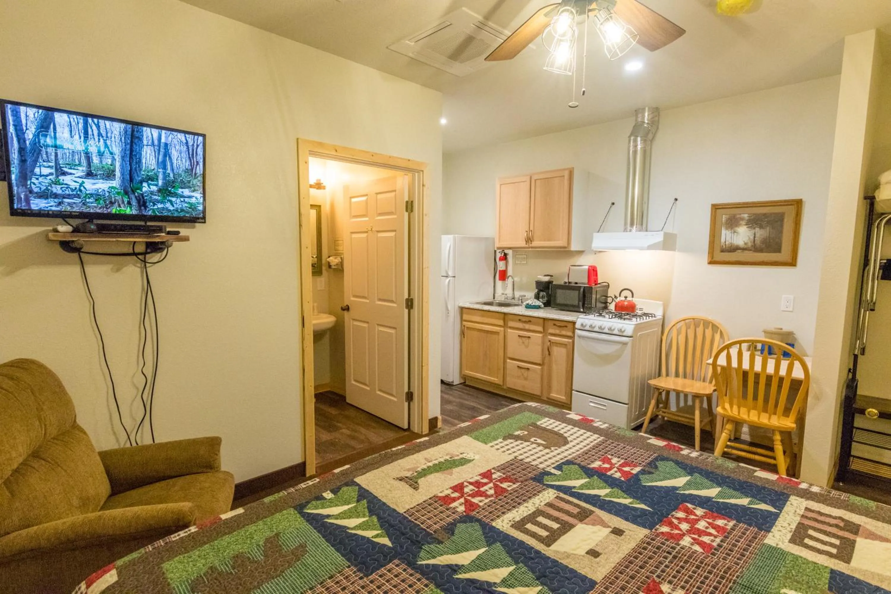 Bed in June Lake Motel