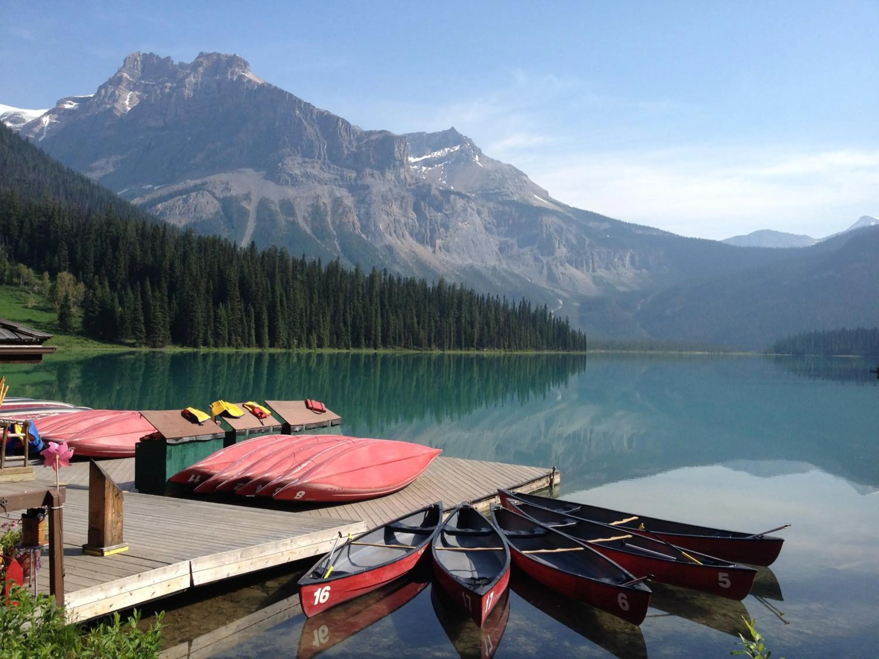 Canoeing in Canadian Rockies Inn - Adults only