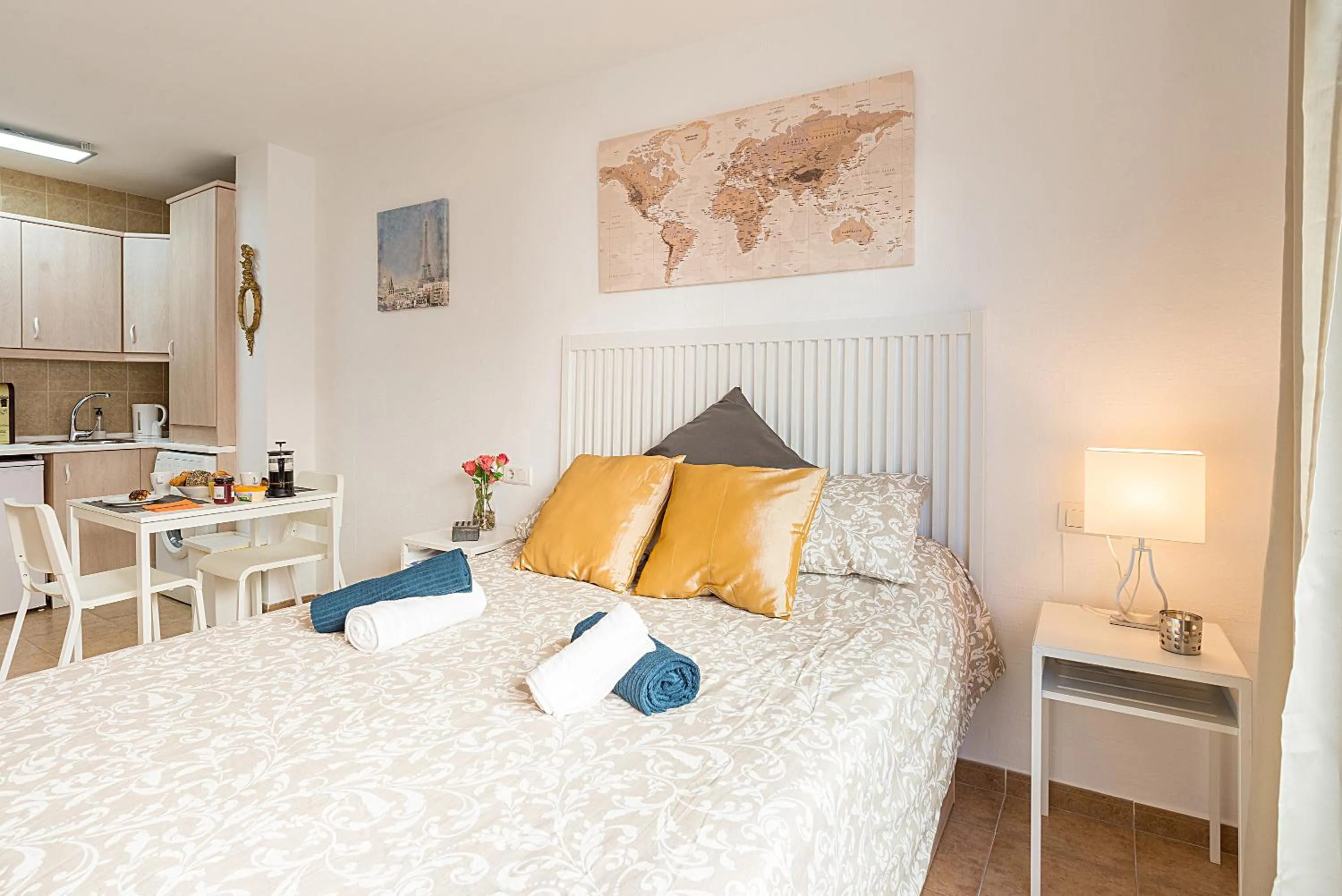 Bed in Studios Nerja Center E
