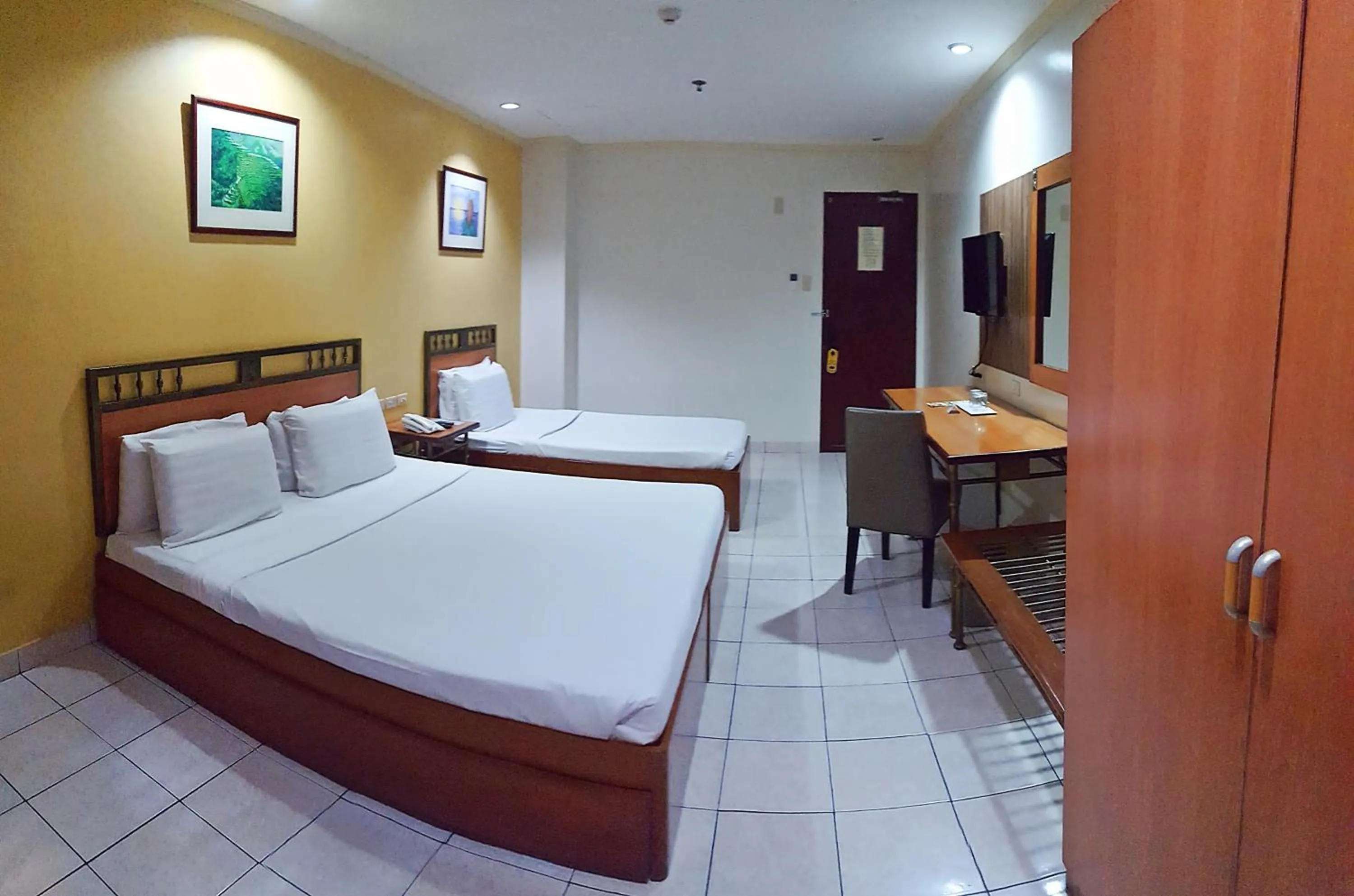 Bed in Golden Valley Hotel