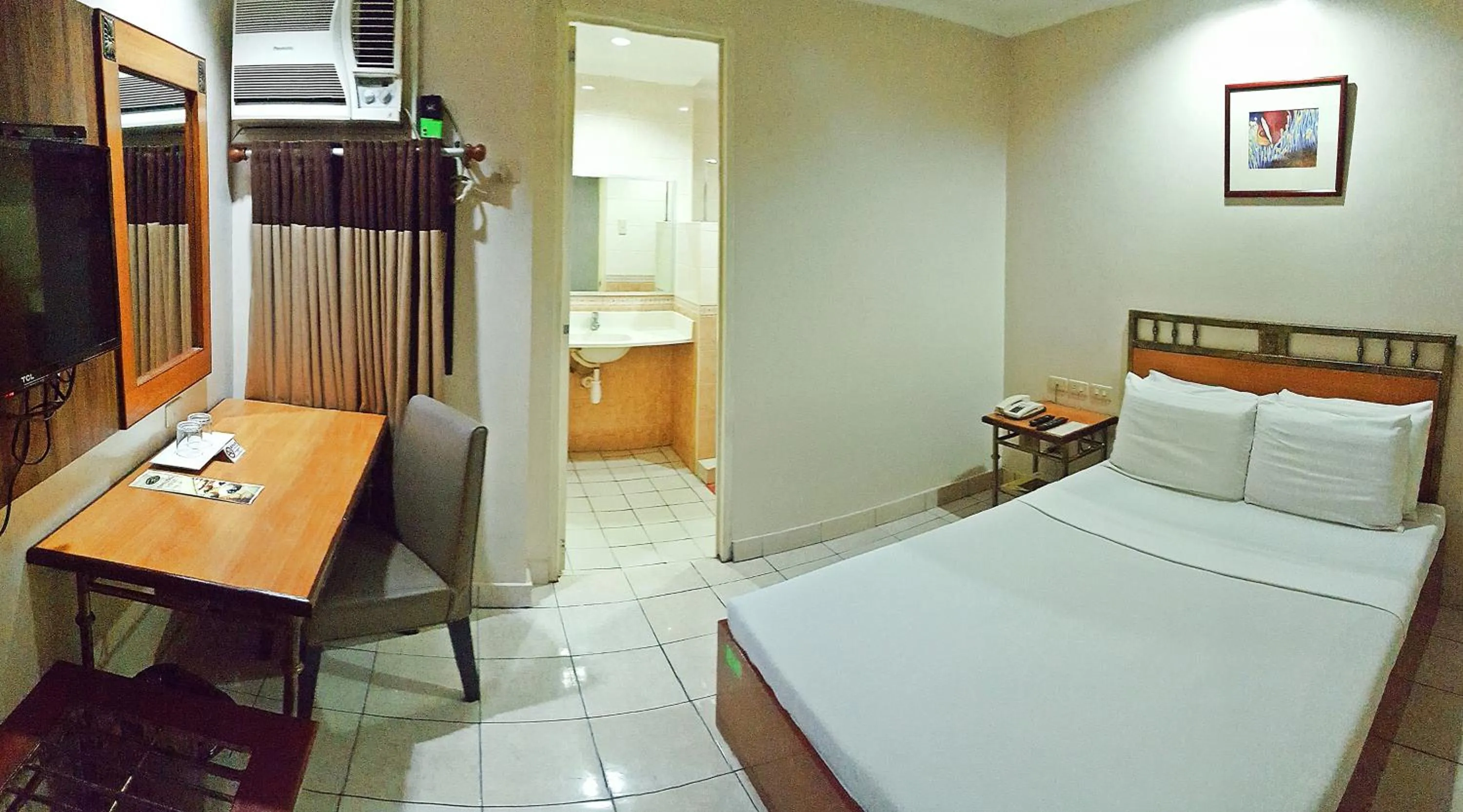 Photo of the whole room, Bed in Golden Valley Hotel