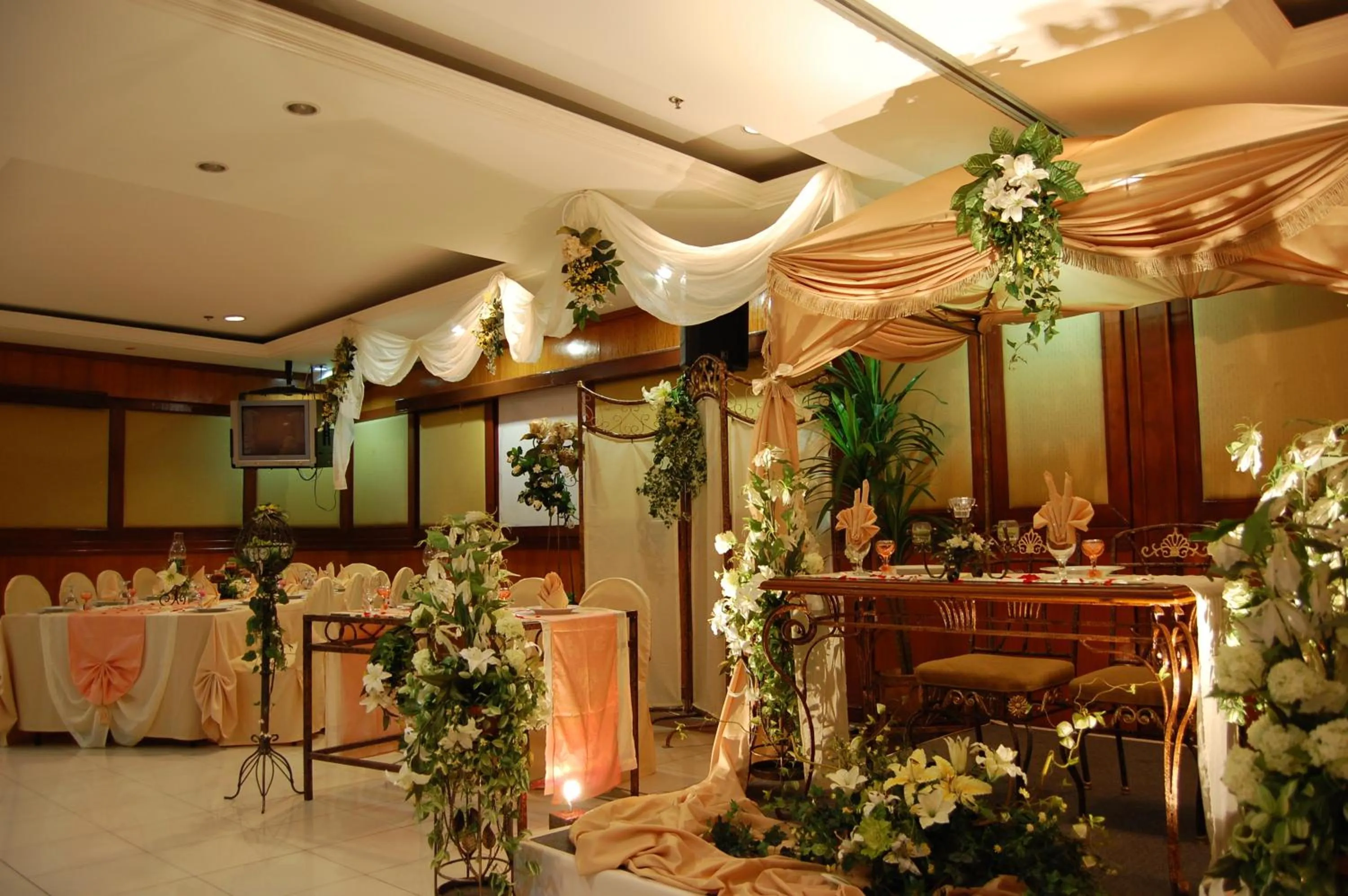 Banquet/Function facilities in Golden Valley Hotel