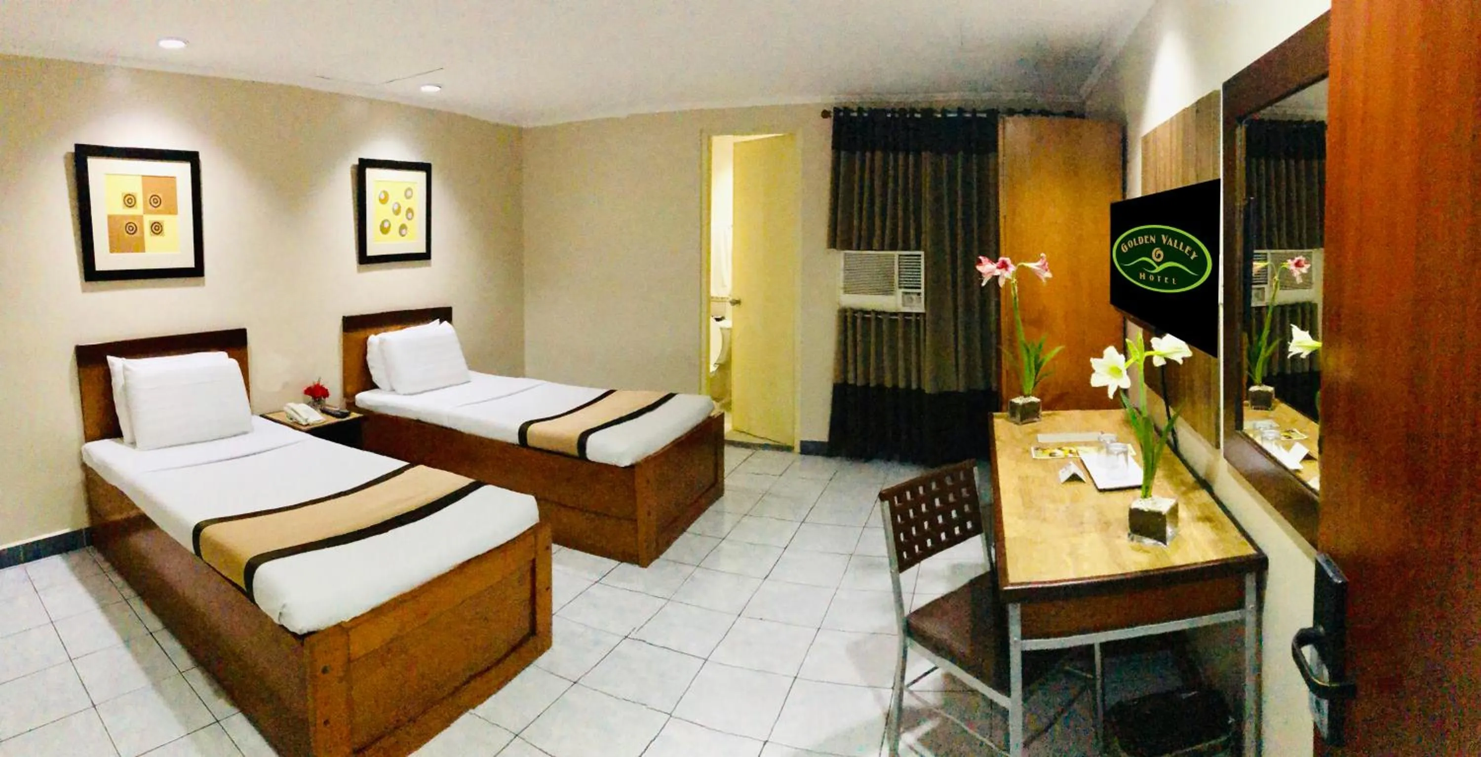 Photo of the whole room, Bed in Golden Valley Hotel