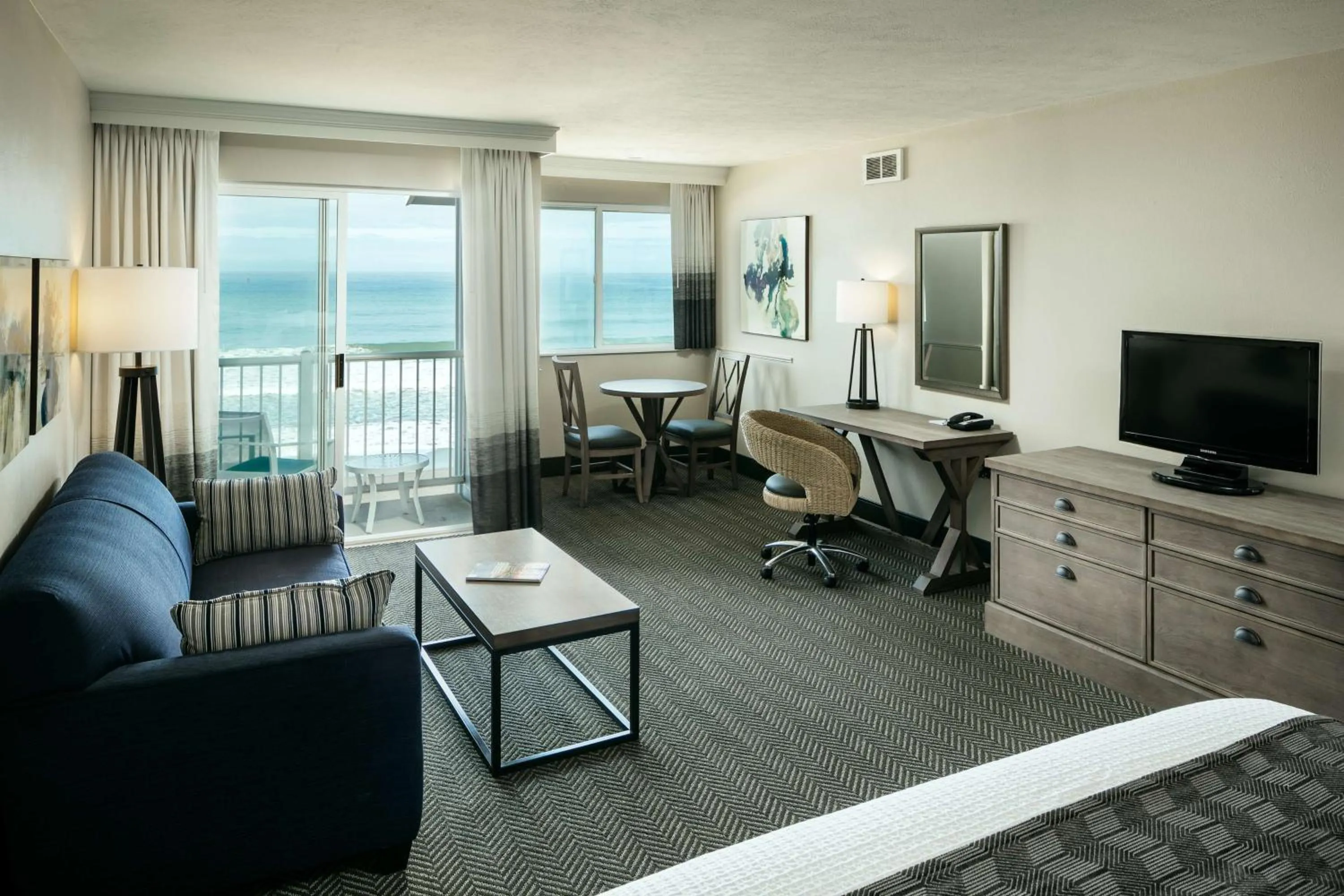 Photo of the whole room in Beachfront Inn