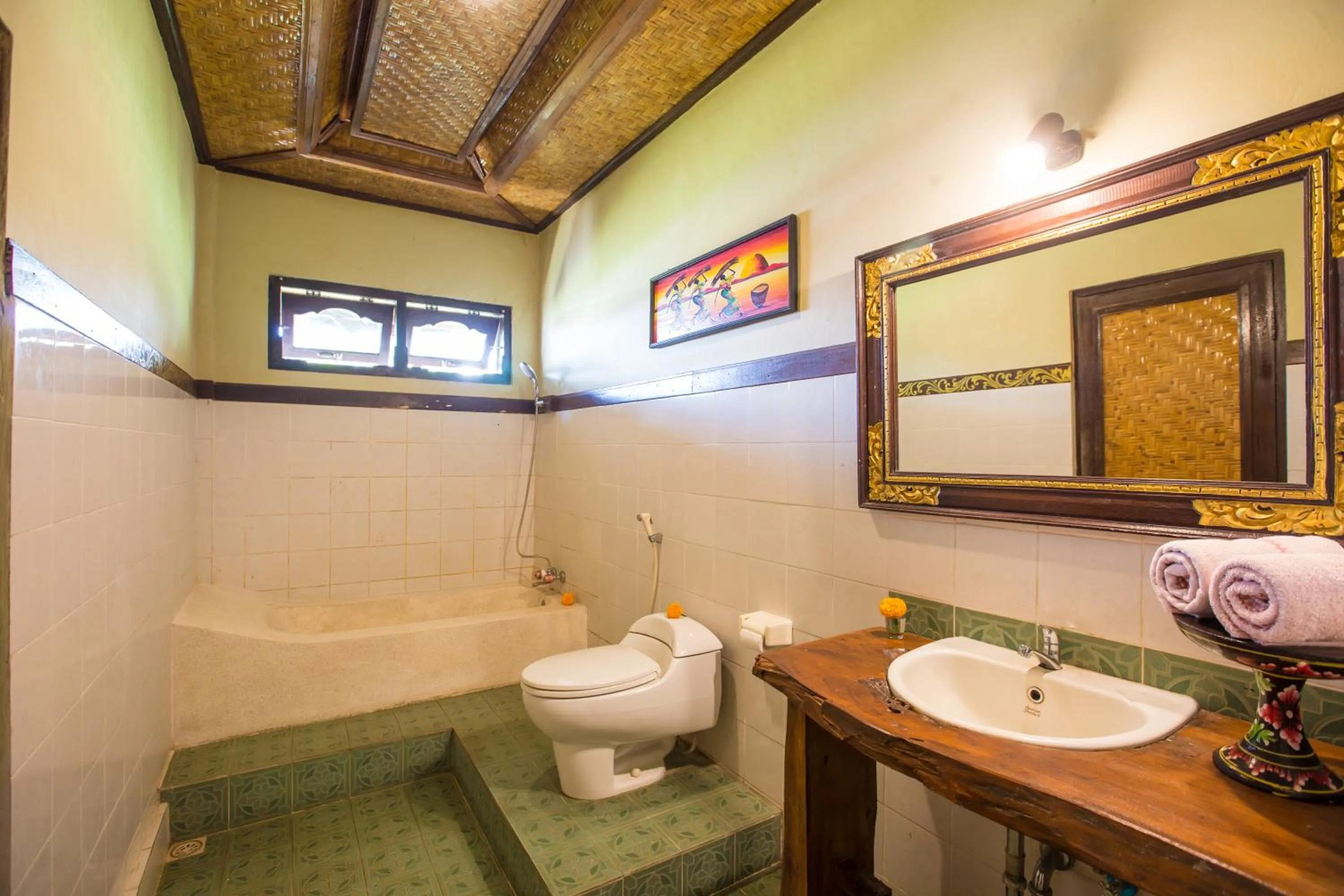 Shower in Pondok Permata Homestay