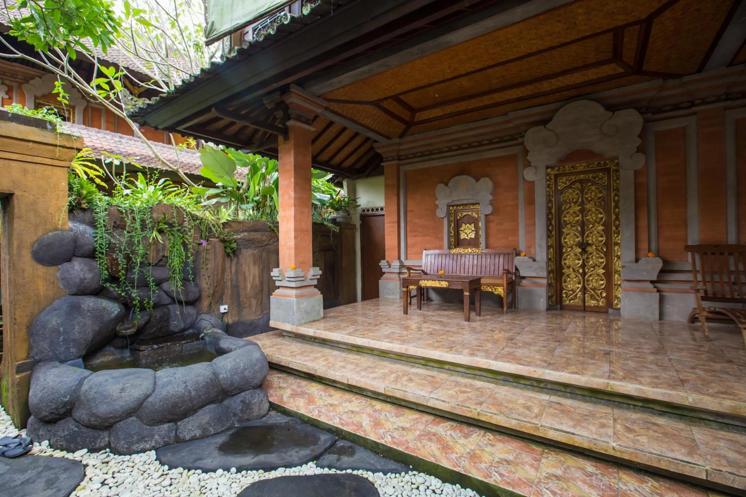 Facade/entrance in Pondok Permata Homestay