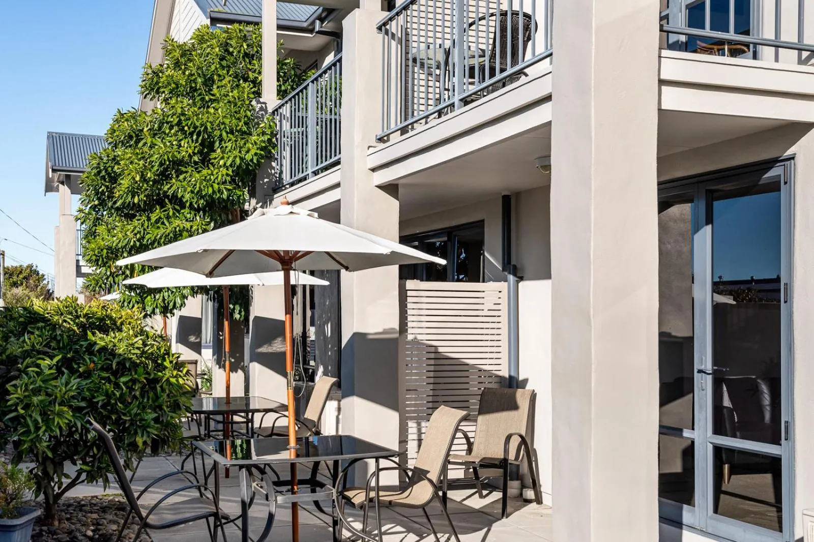 Patio in Nautilus Lodge Motel