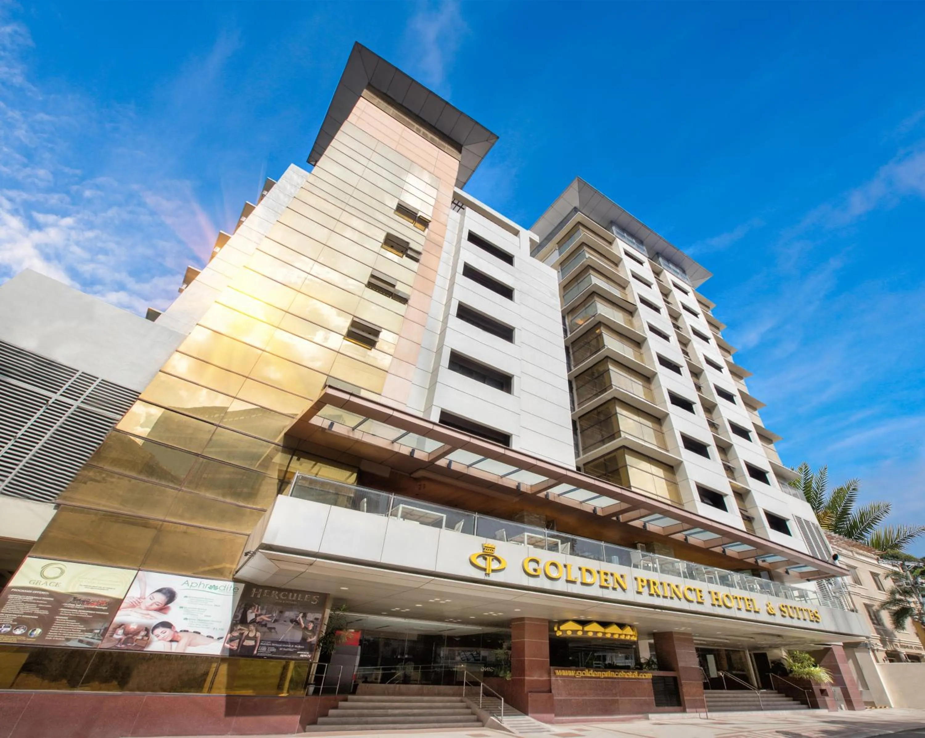 Property building in Golden Prince Hotel & Suites