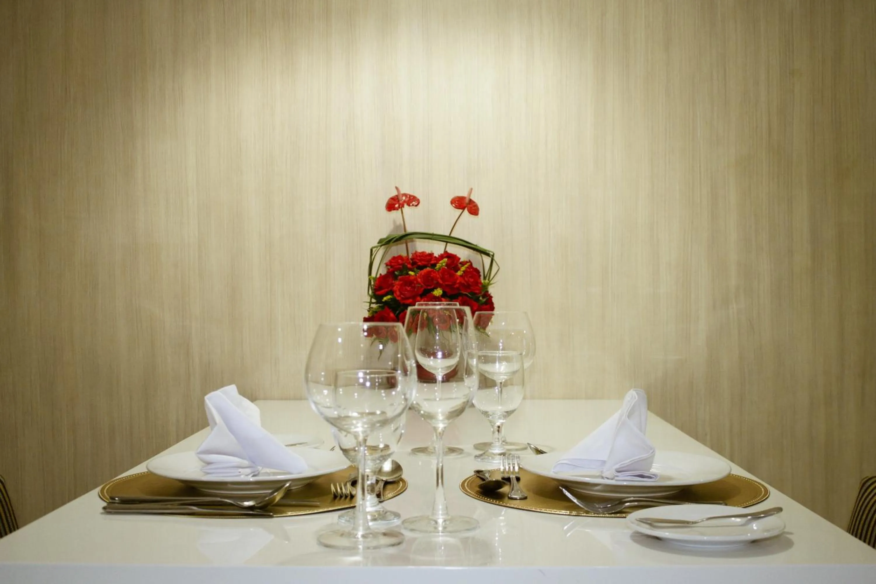 Dining area in Golden Prince Hotel & Suites