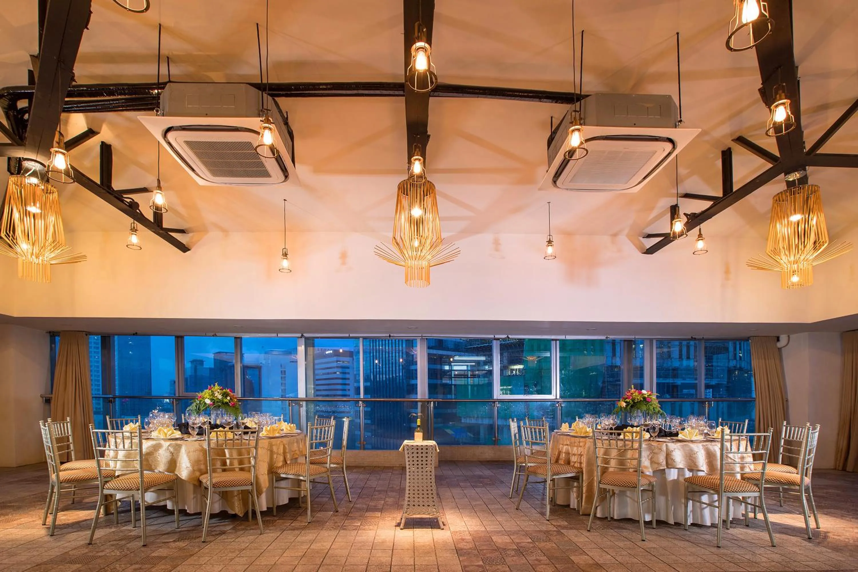Banquet/Function facilities in Golden Prince Hotel & Suites