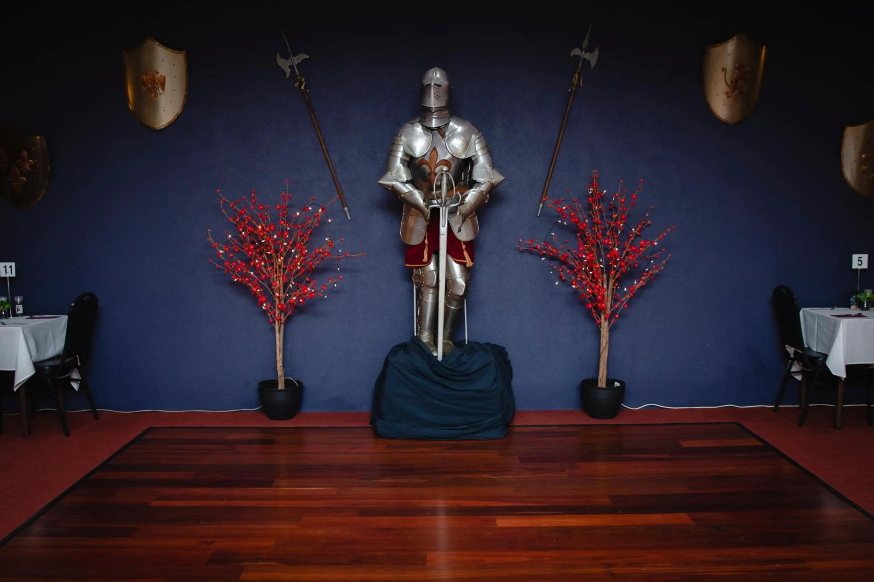 Restaurant/places to eat in Castle Motor Lodge