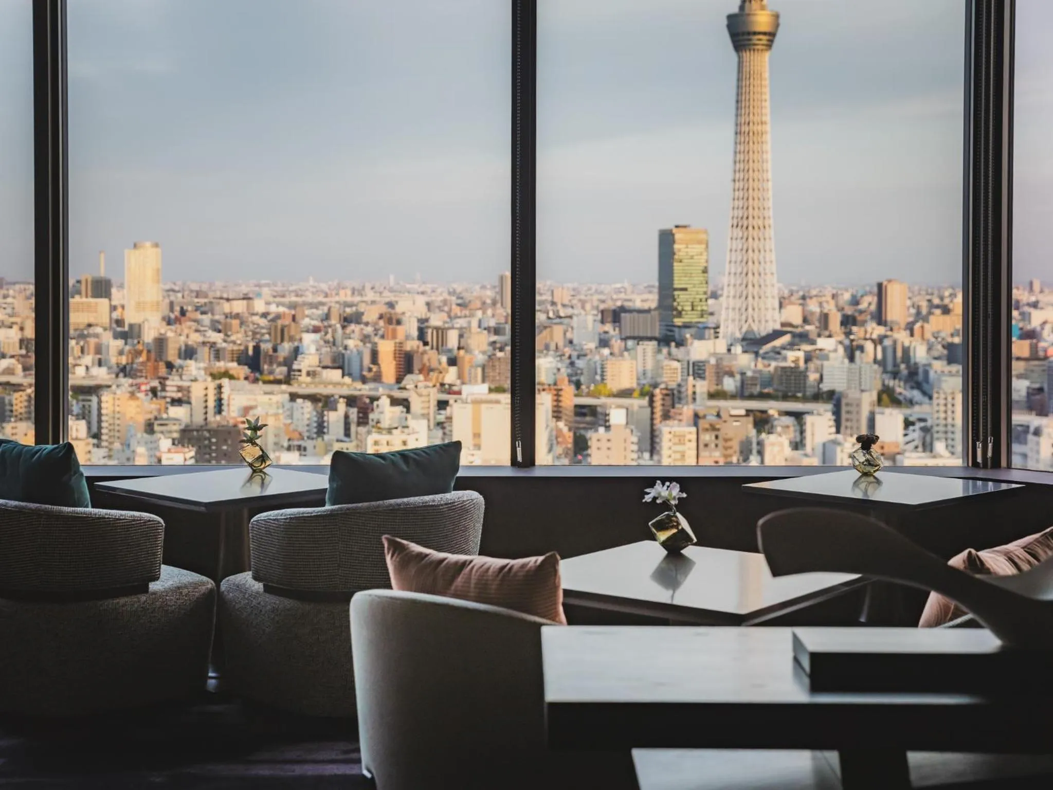 Lounge or bar in Asakusa View Hotel