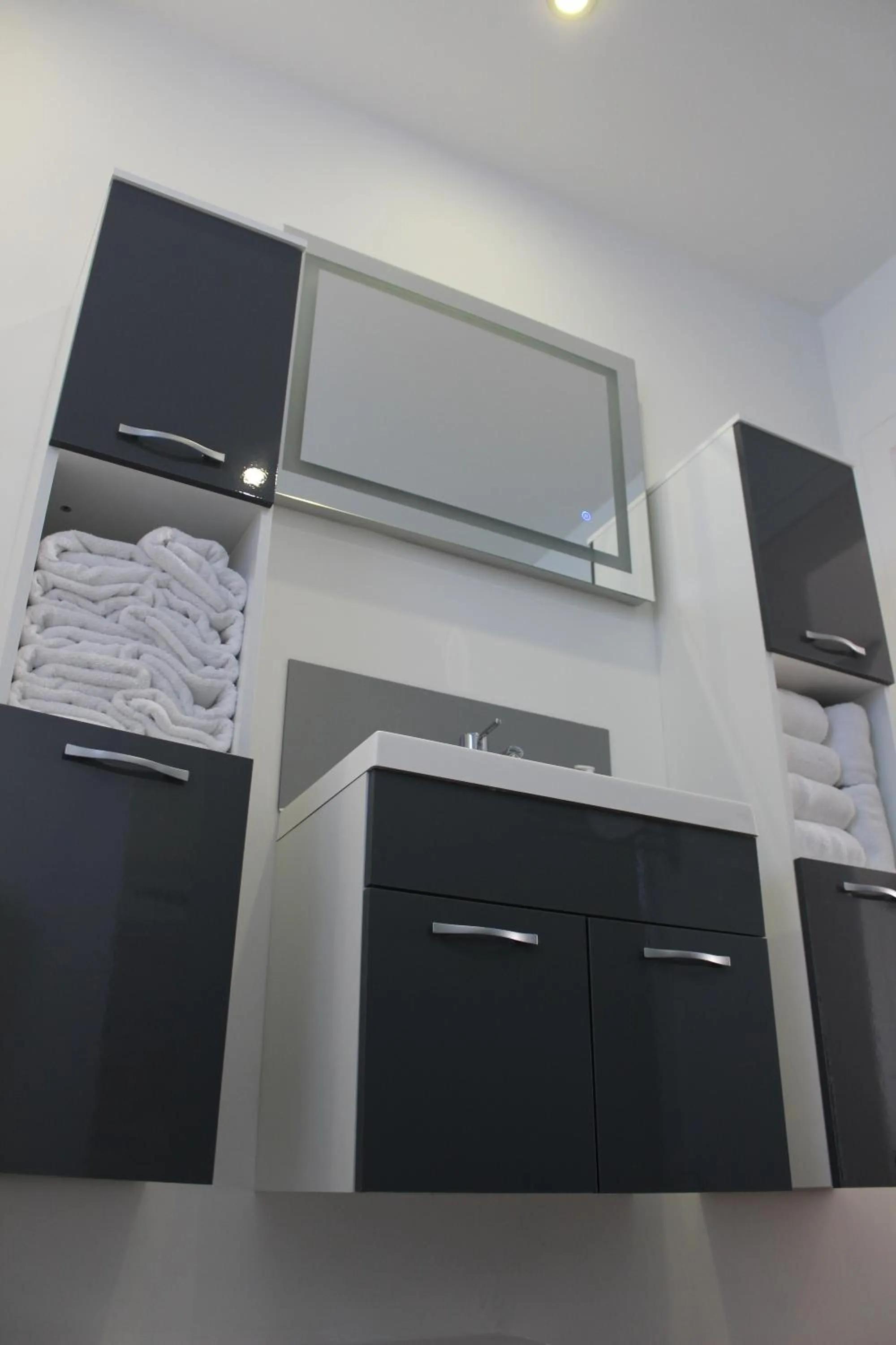 Bathroom in Monteurwohnung Ferienwohnung Rose in Isenbüttel Nähe Gifhorn, Wolfsburg, Braunschweig