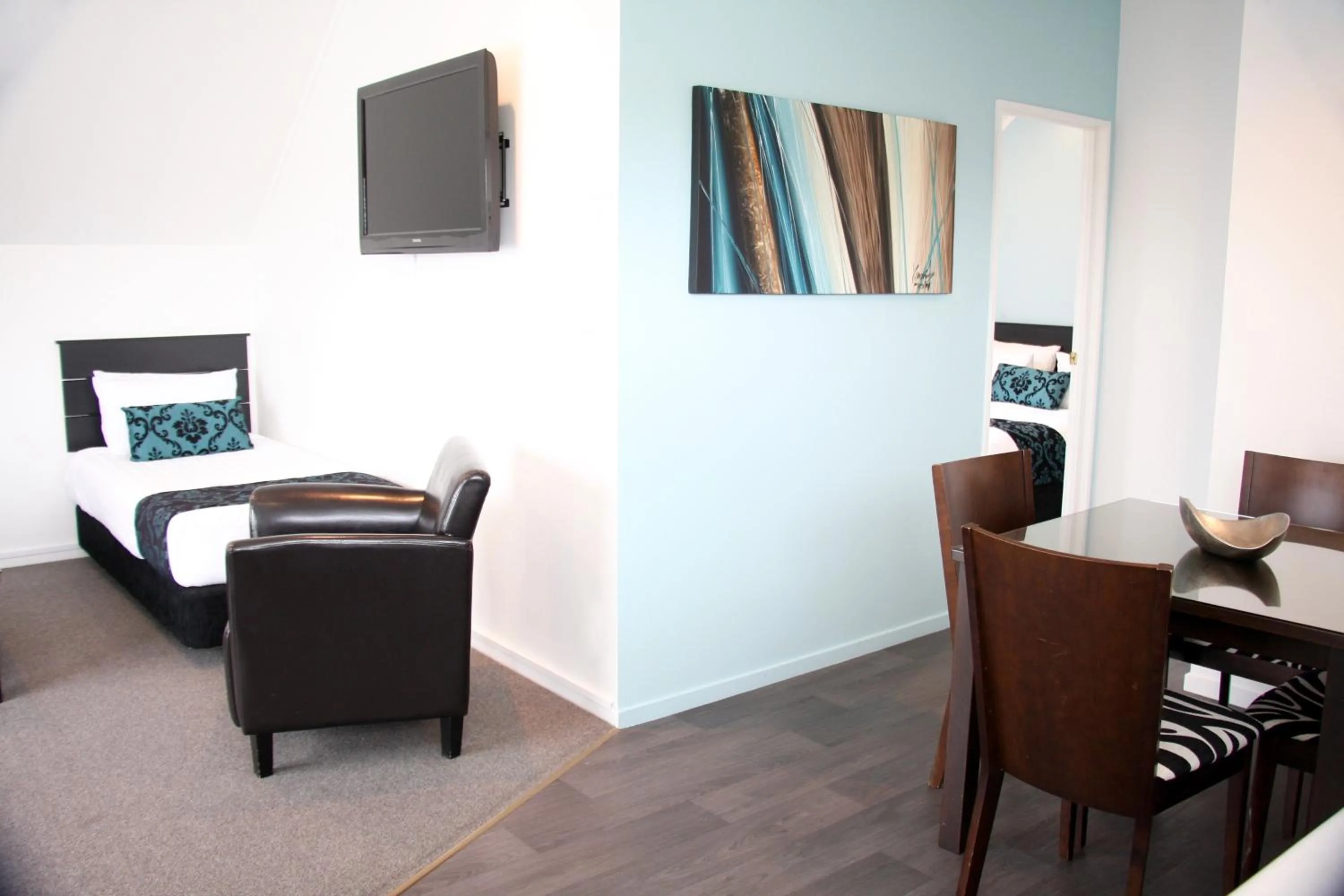 Living room, Bed in Camelot On Ulster