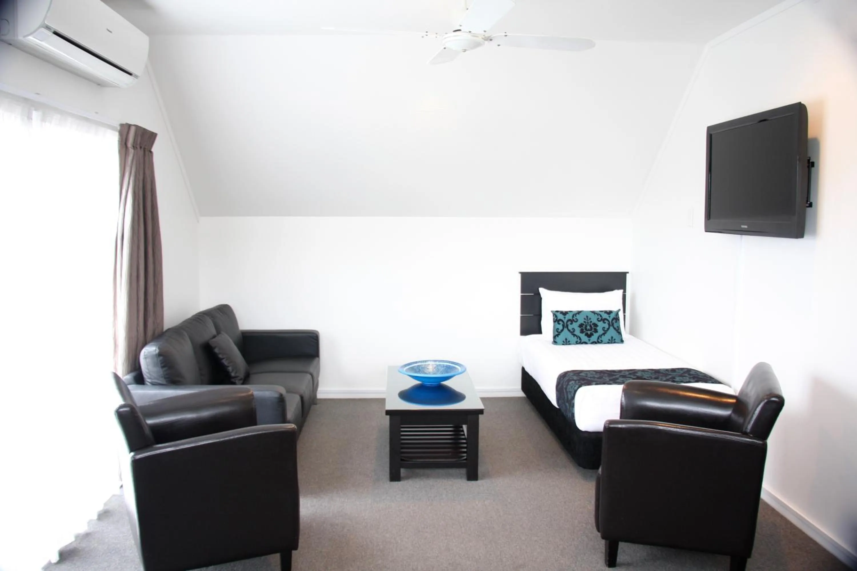 Living room in Camelot On Ulster