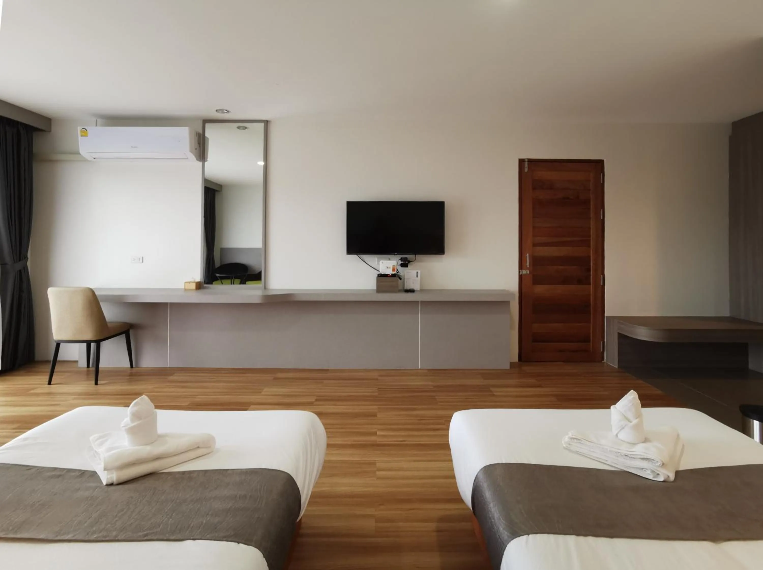 TV and multimedia, Bed in Nana Beach Hotel & Resort