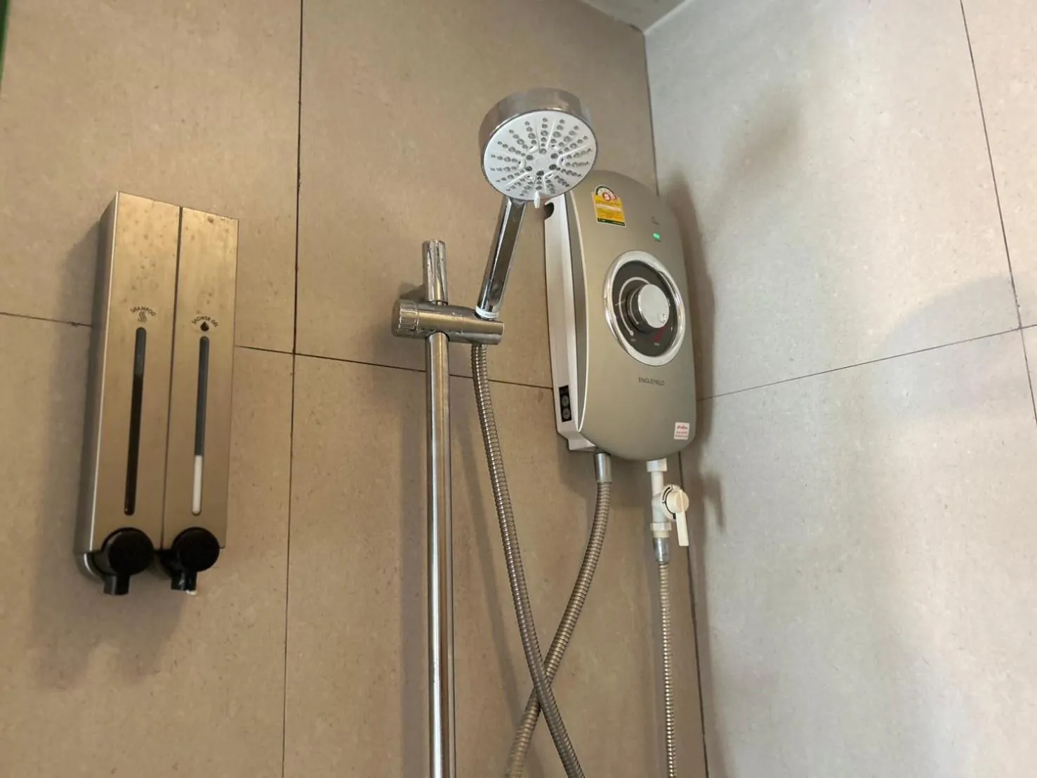 Shower in Loft2s Chiang Mai