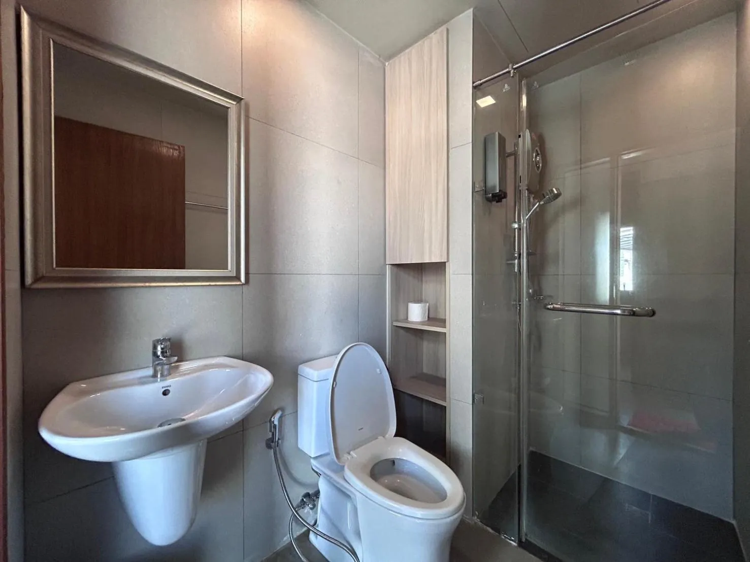 Shower in Loft2s Chiang Mai