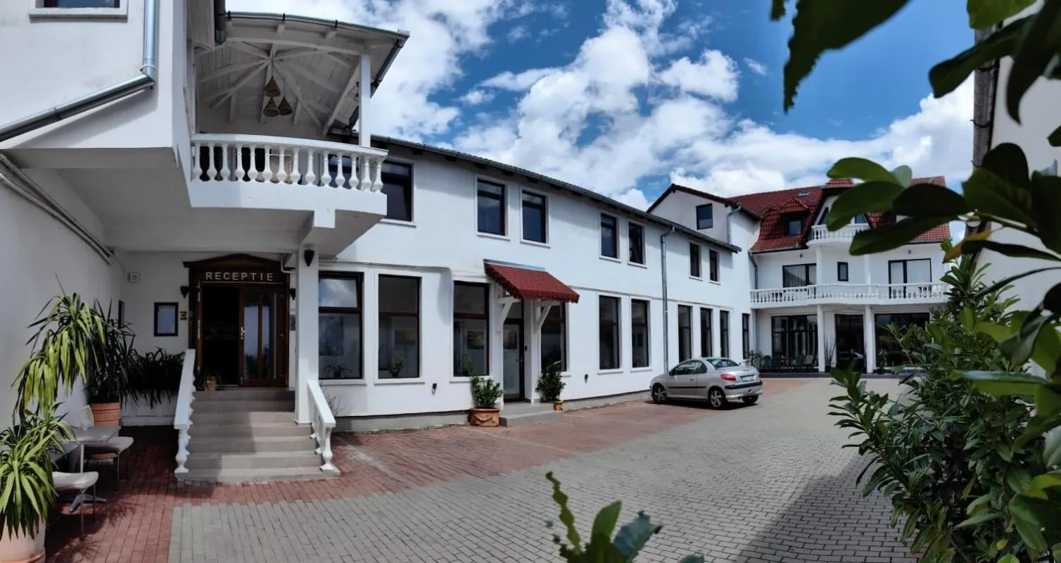 Property building in Villa Santa Maria