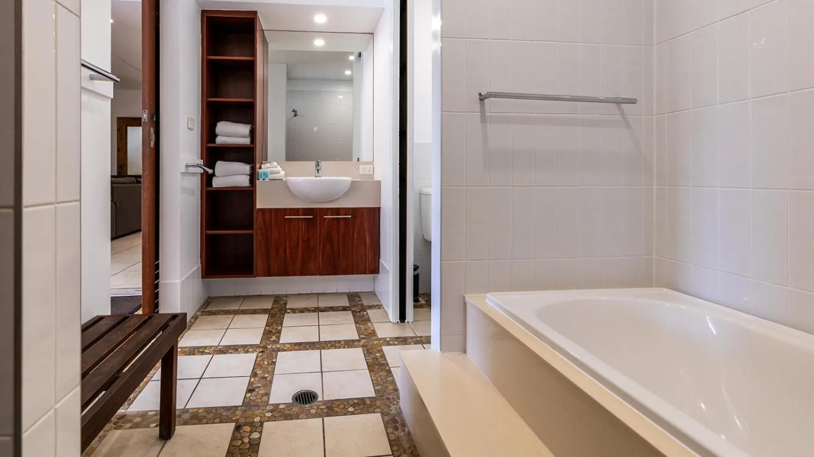 Bathroom in Sandcastles 1770 Motel & Resort