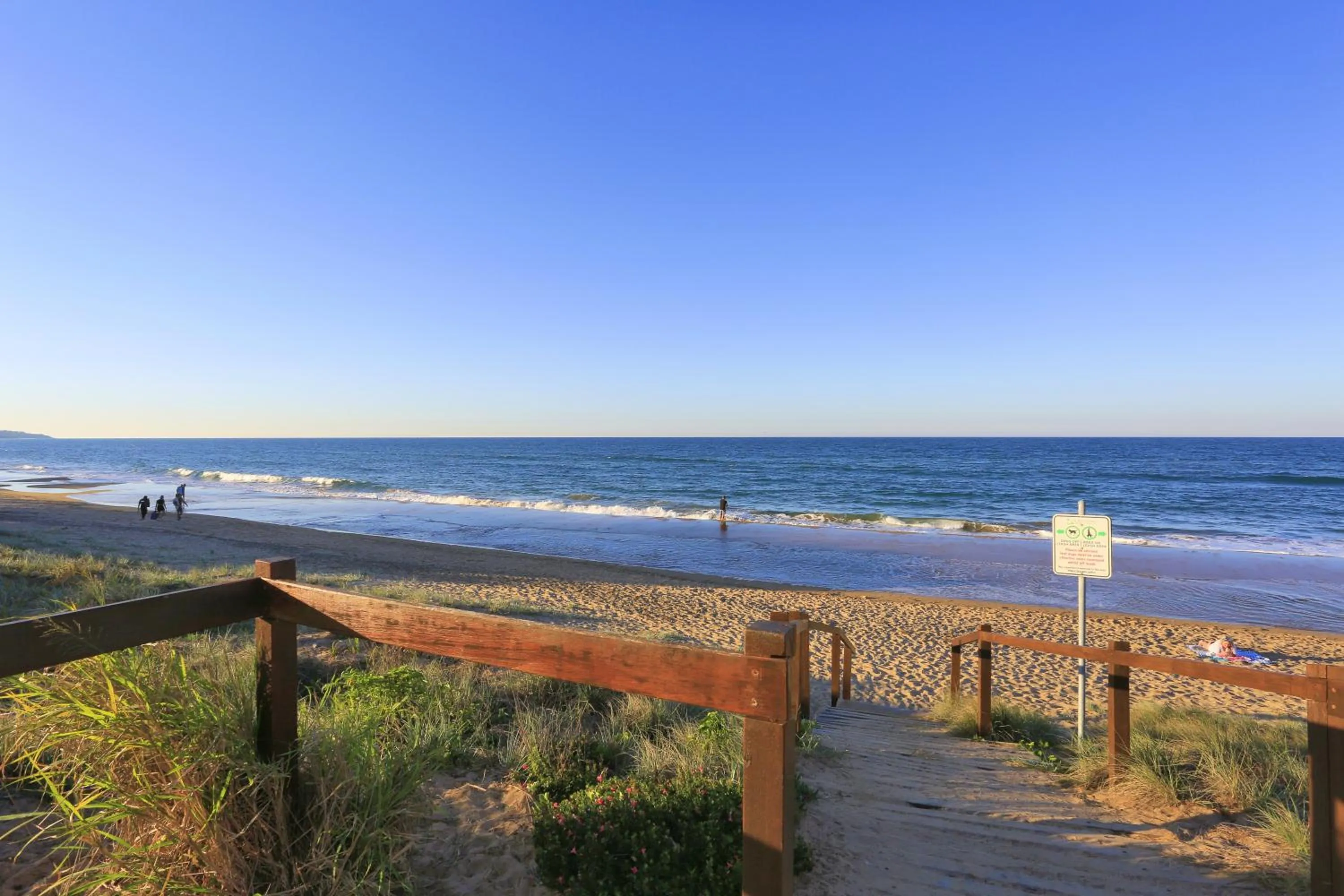 Beach in Sandcastles 1770 Motel & Resort