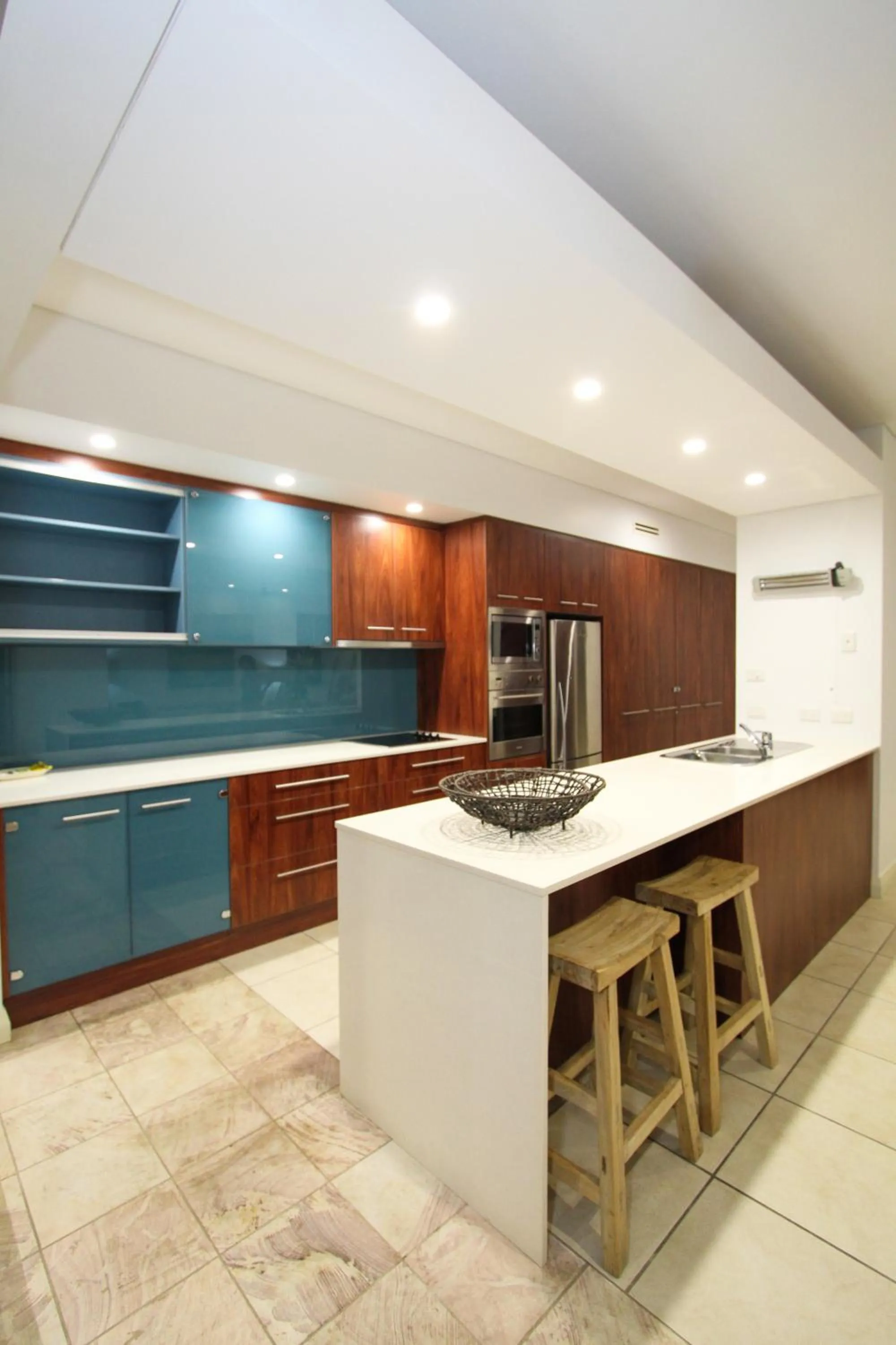 Kitchen or kitchenette in Sandcastles 1770 Motel & Resort