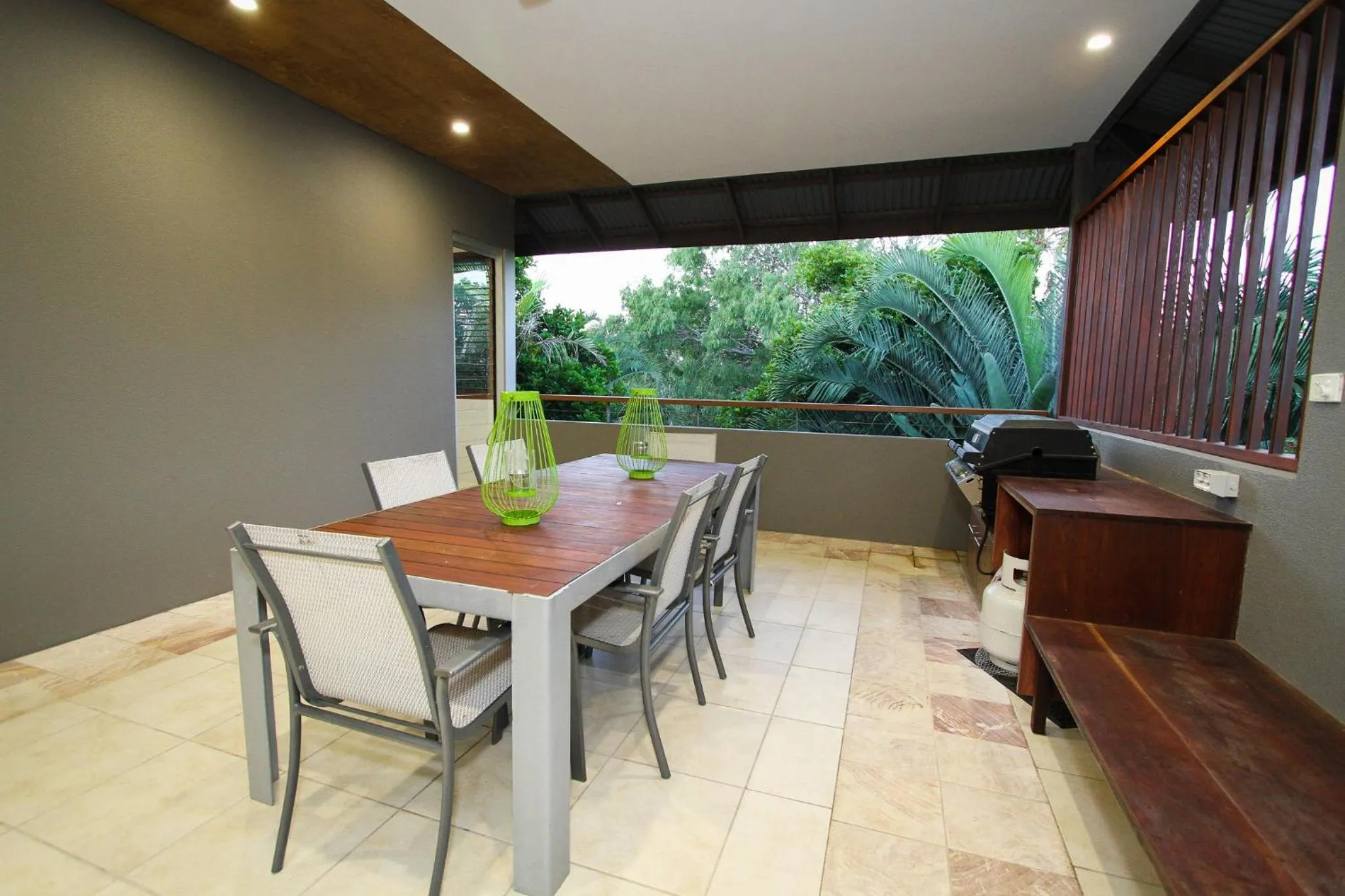 Balcony/Terrace in Sandcastles 1770 Motel & Resort