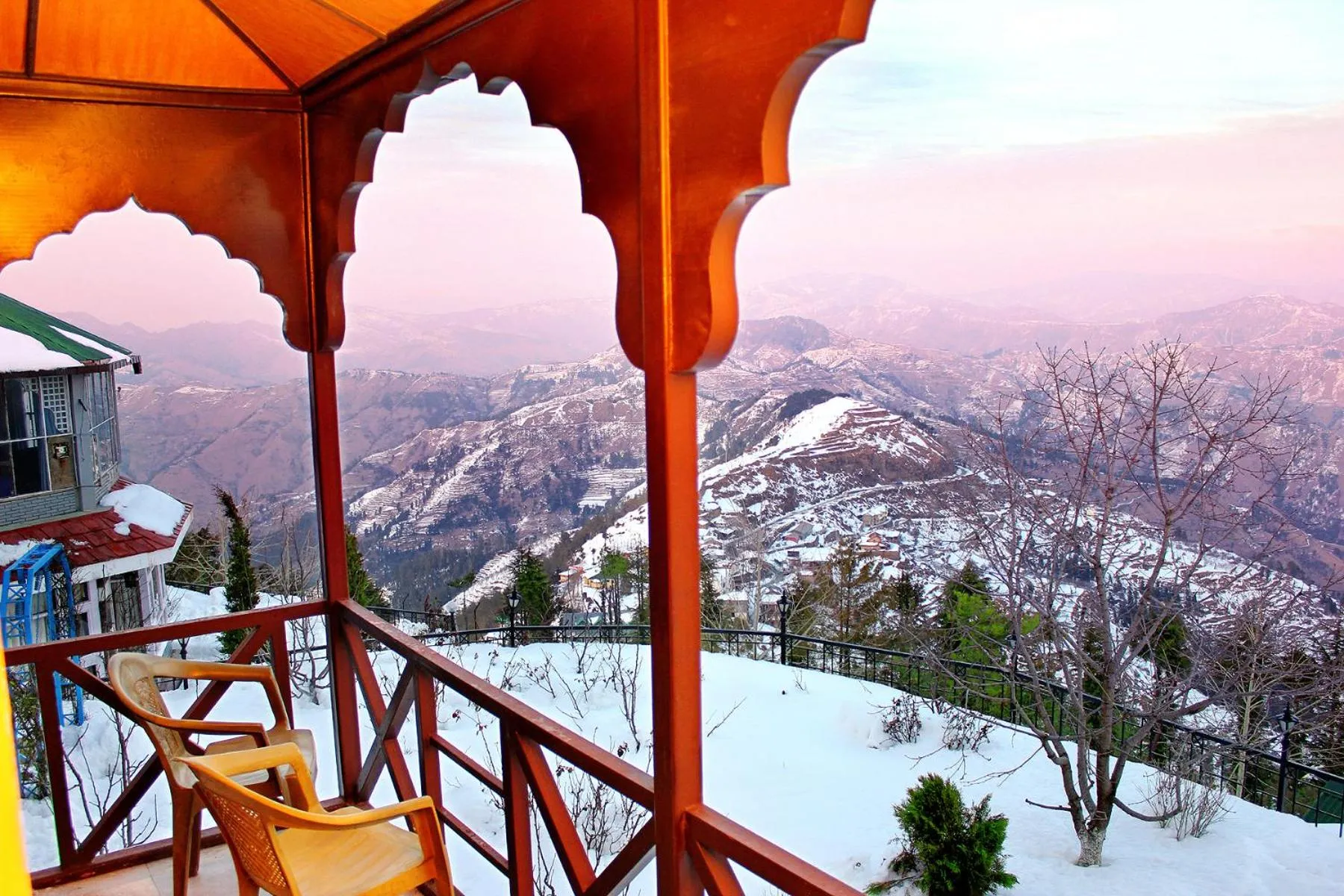 Mountain view in Snow King Retreat - The Heaven